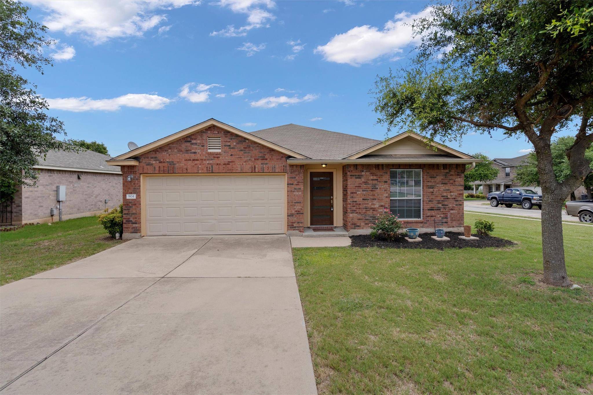 Leander, TX 78641,904 Remington DR