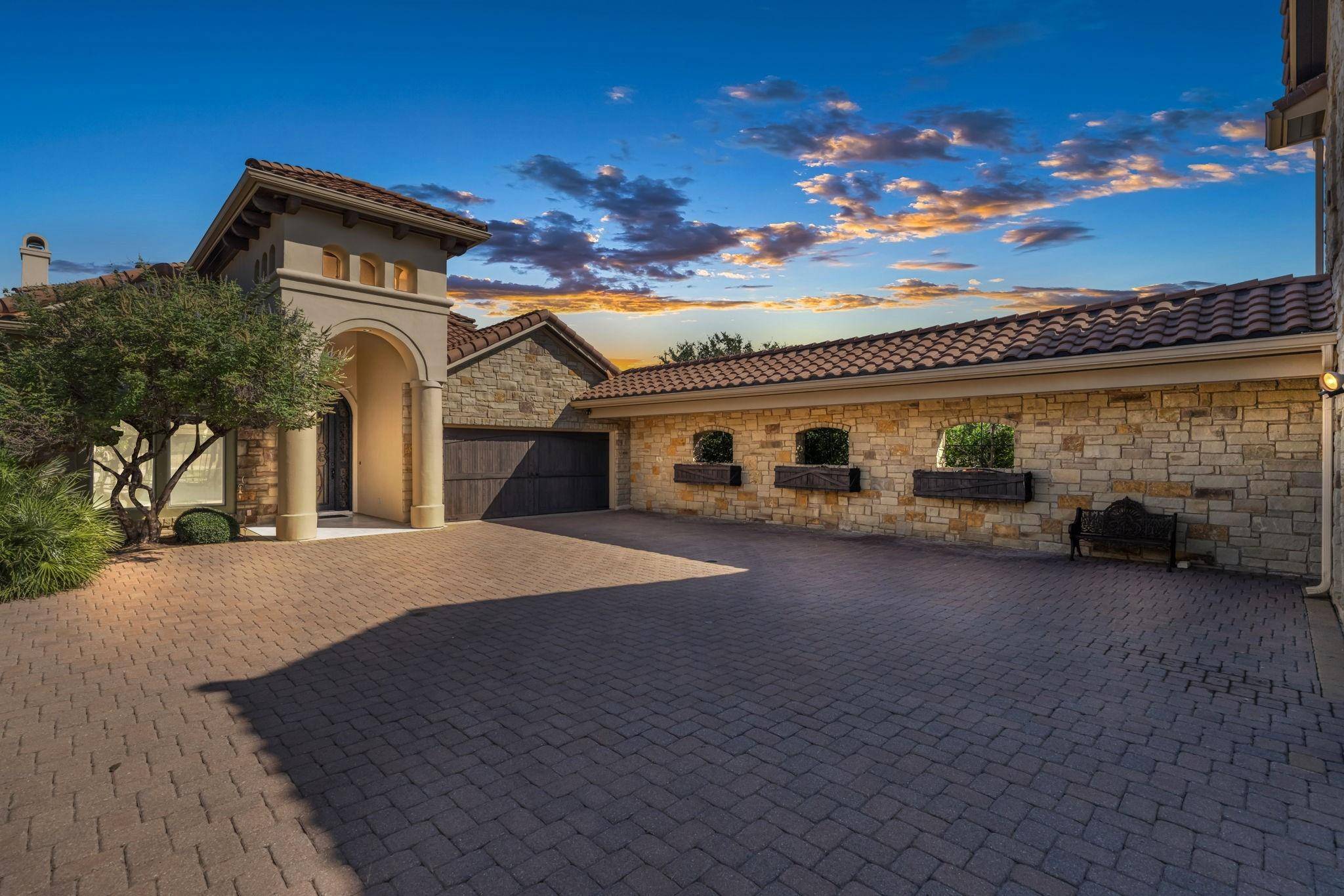 Horseshoe Bay, TX 78657,203 Dominion DR