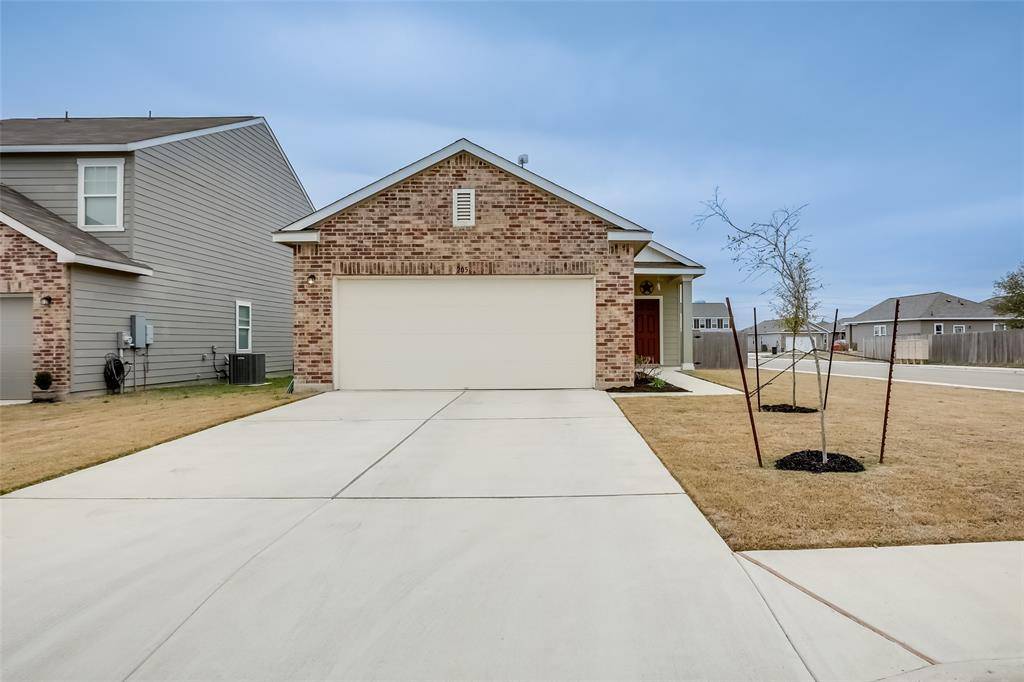 Jarrell, TX 76537,205 Bell Rings DR