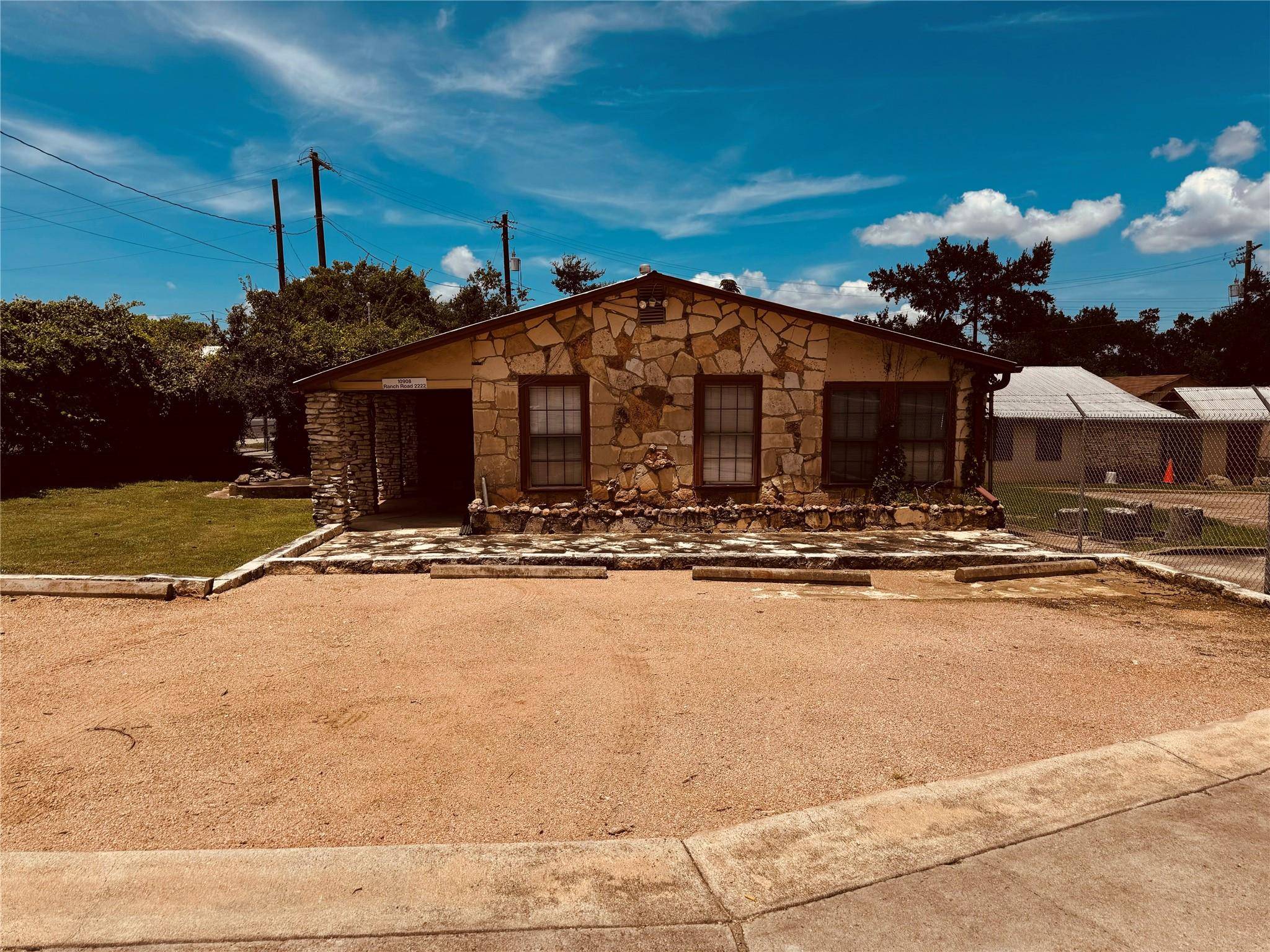 Austin, TX 78730,10908 Ranch Road 2222