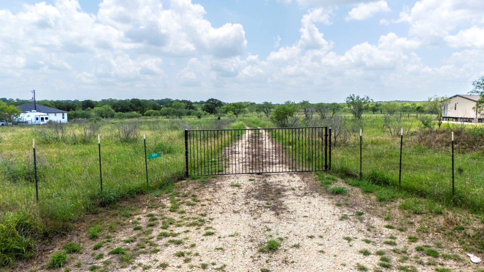 Dale, TX 78616,401 Turnback TRL