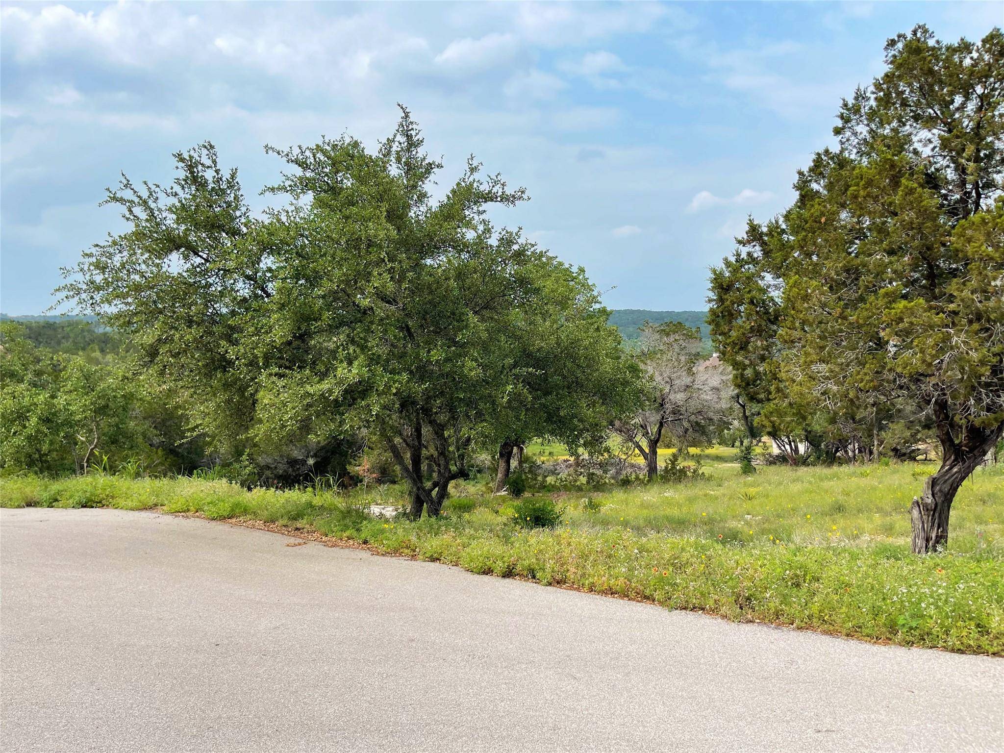 Spicewood, TX 78669,1102 Debco LN