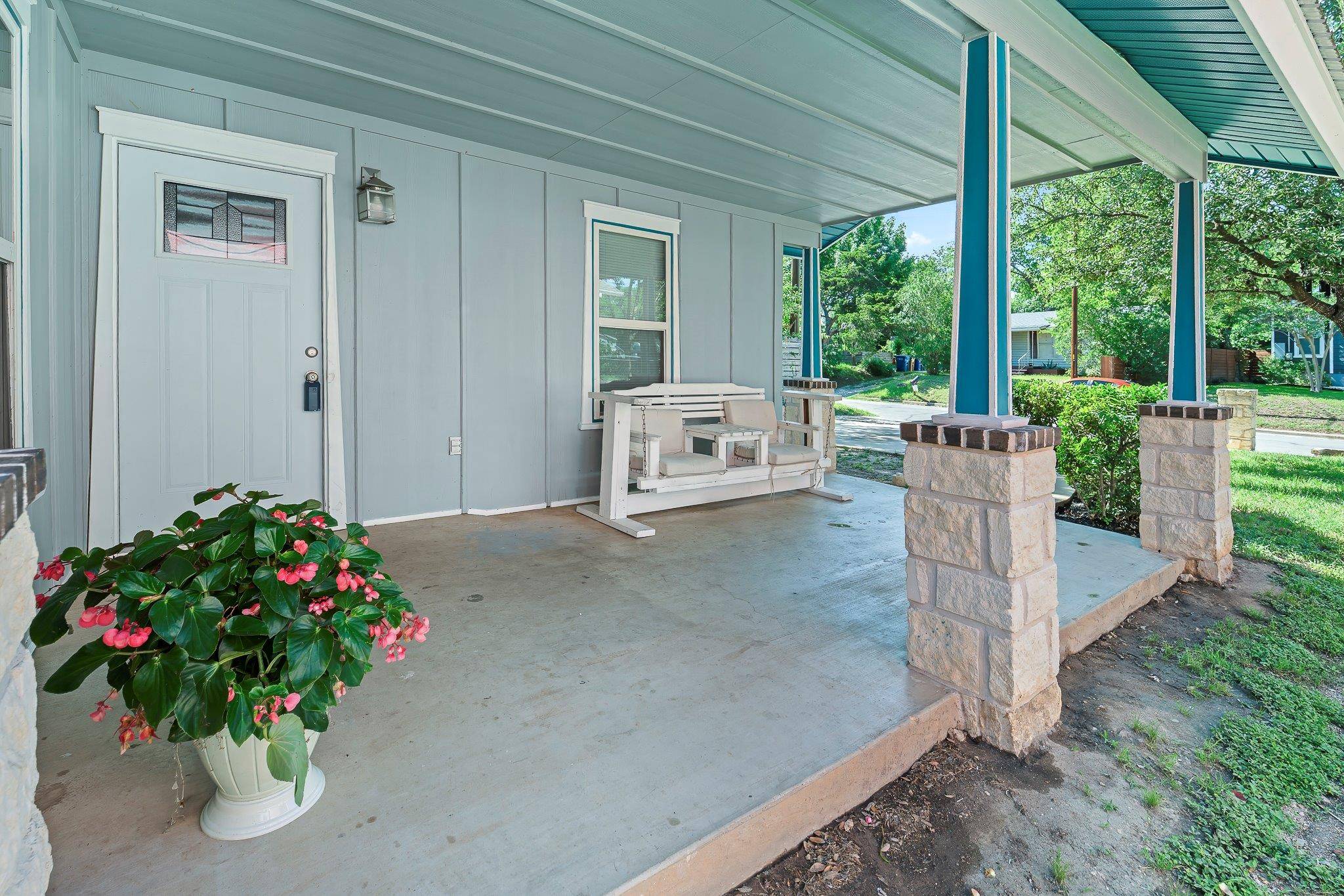 Austin, TX 78702,2609 Sol Wilson Ave