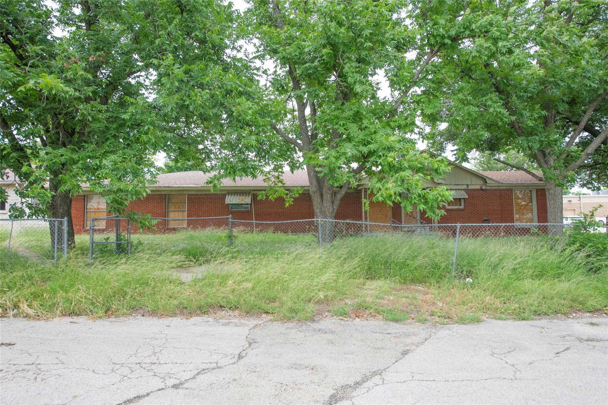 Temple, TX 76504,111 S 33rd ST S