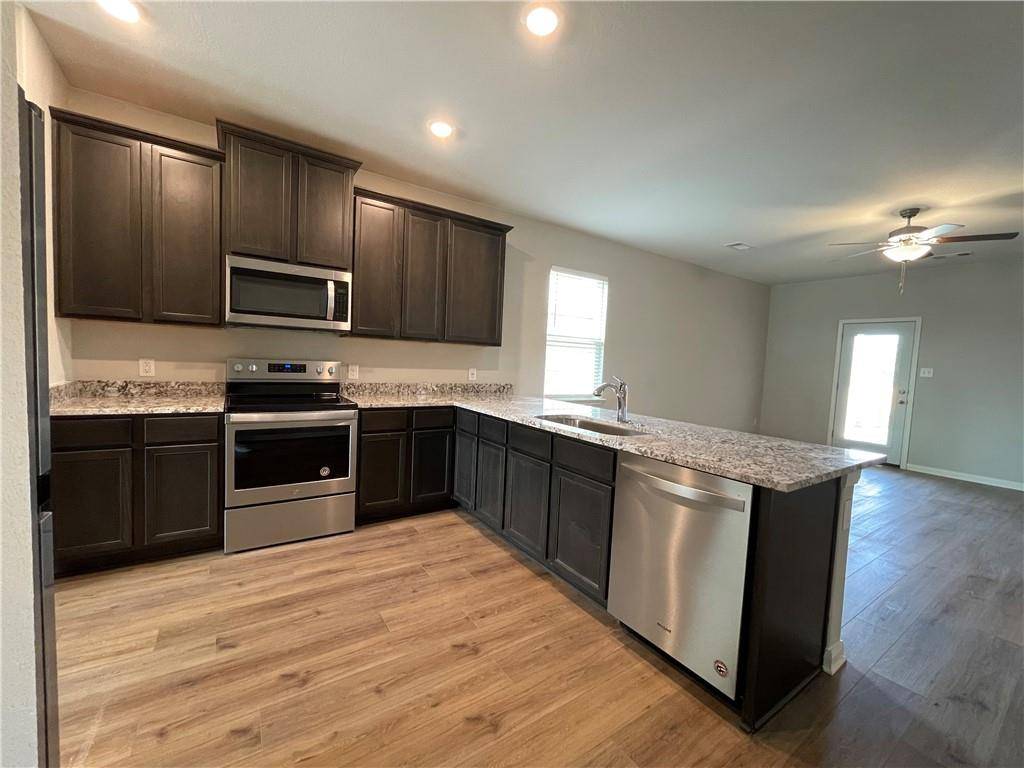 Liberty Hill, TX 78642,508 Republic DR