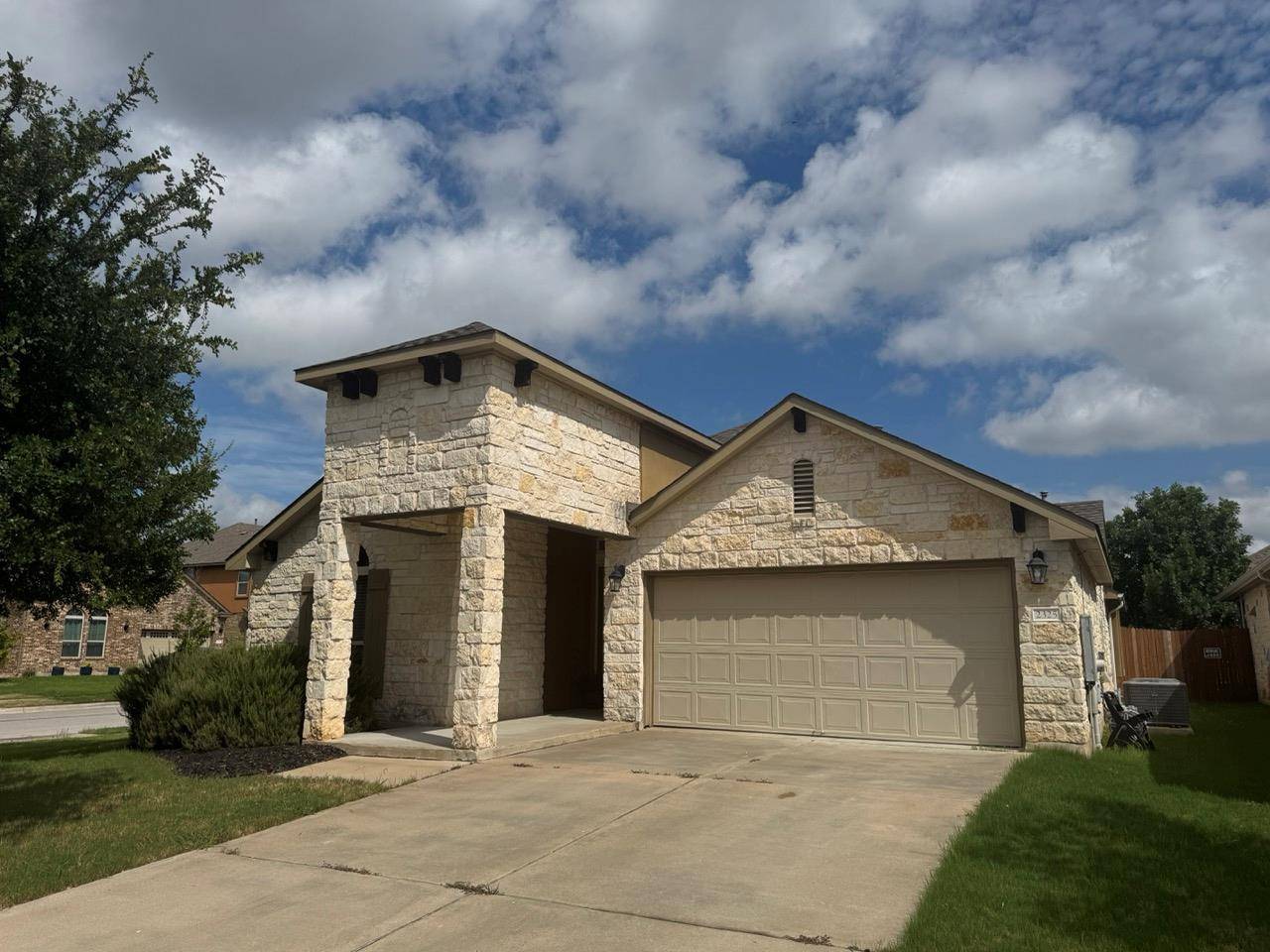 Leander, TX 78641,2325 Muzzie LN