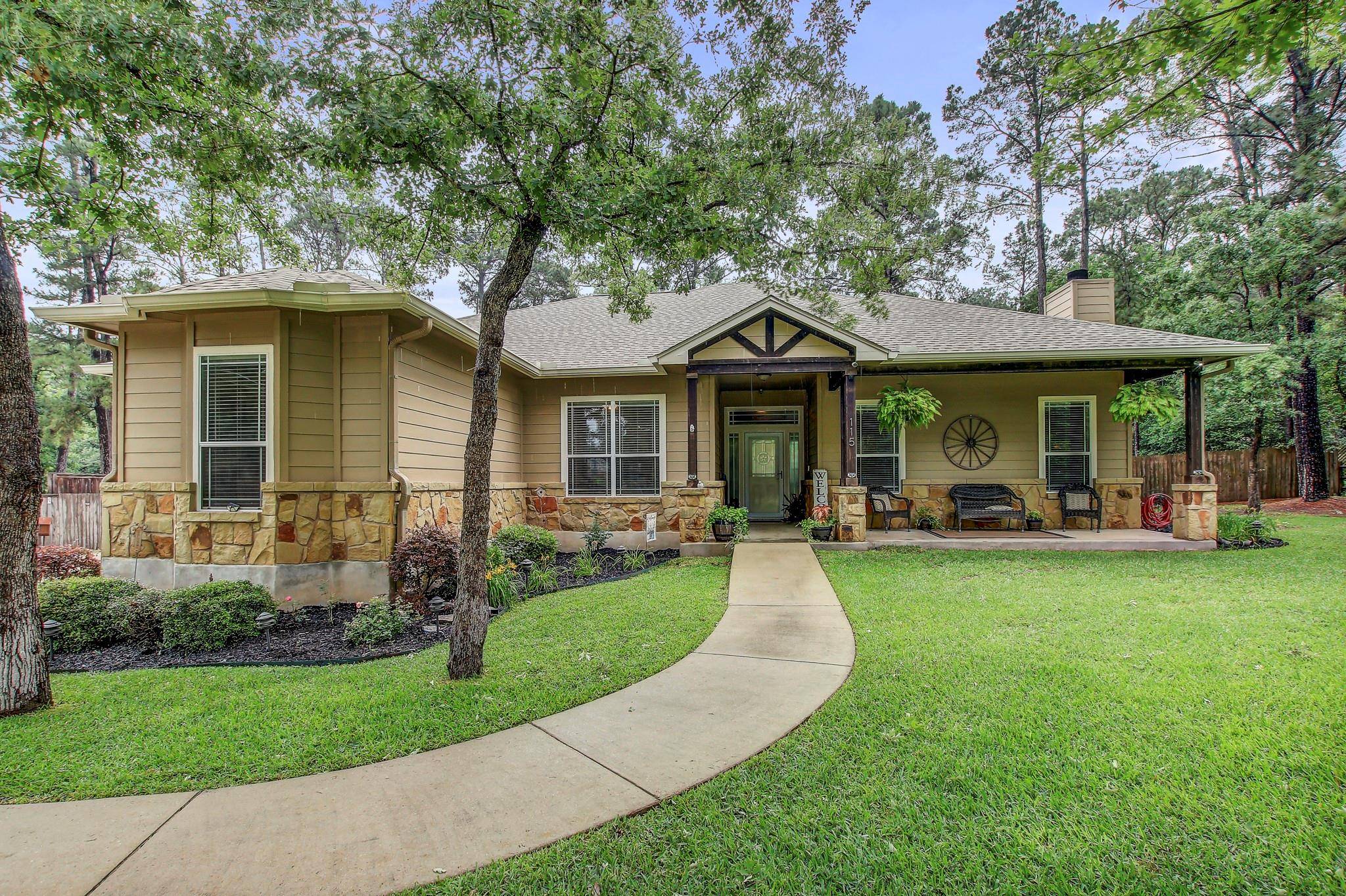 Bastrop, TX 78602,115 Loblolly LN