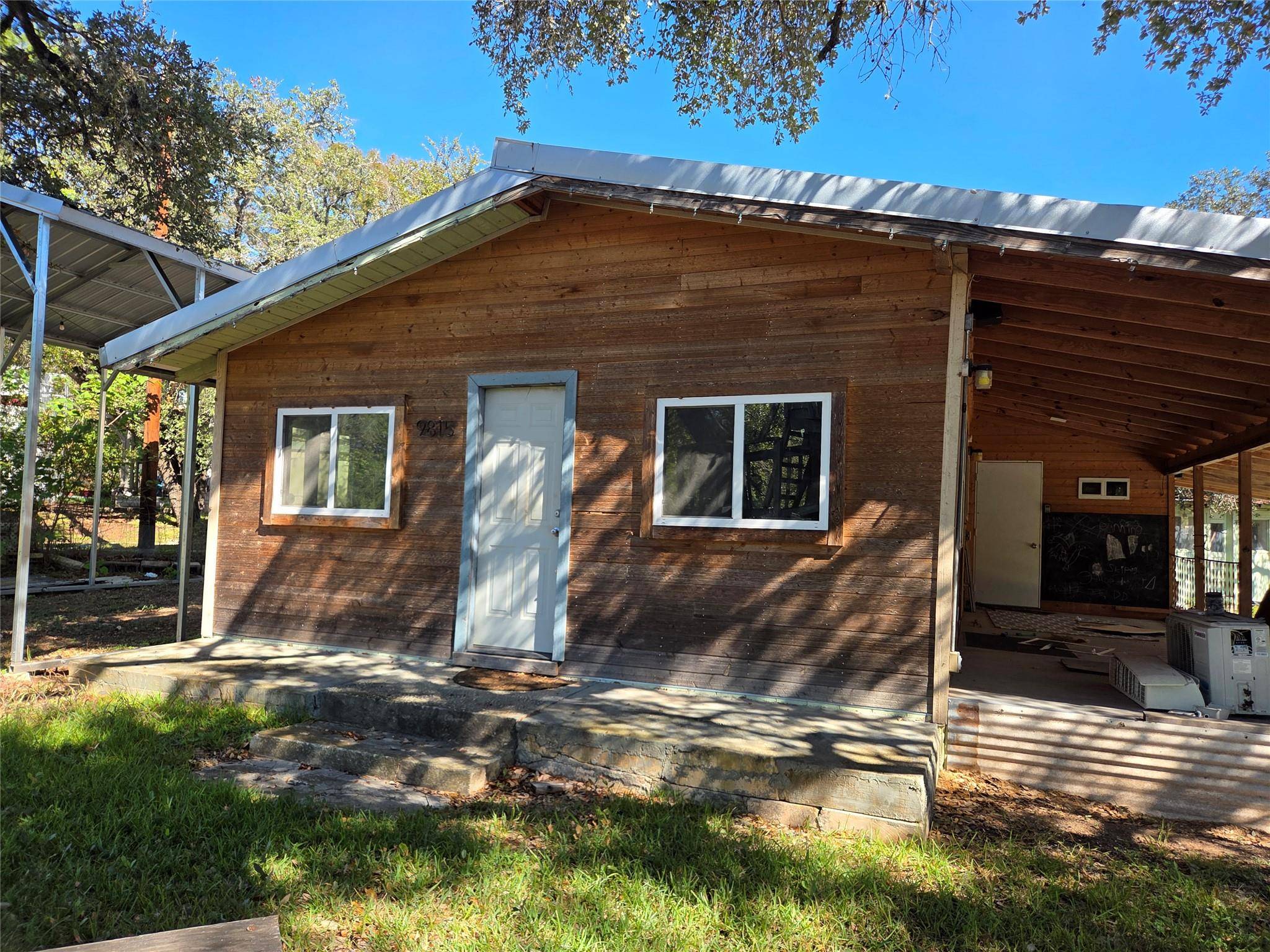 Leander, TX 78641,9815 TRAILS END RD