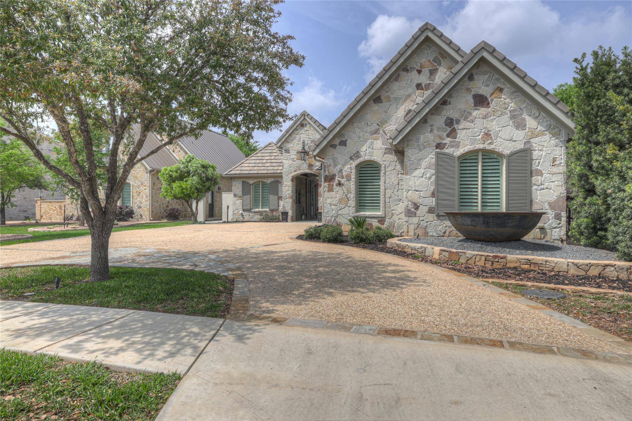 New Braunfels, TX 78130,1379 Bellesop BLVD