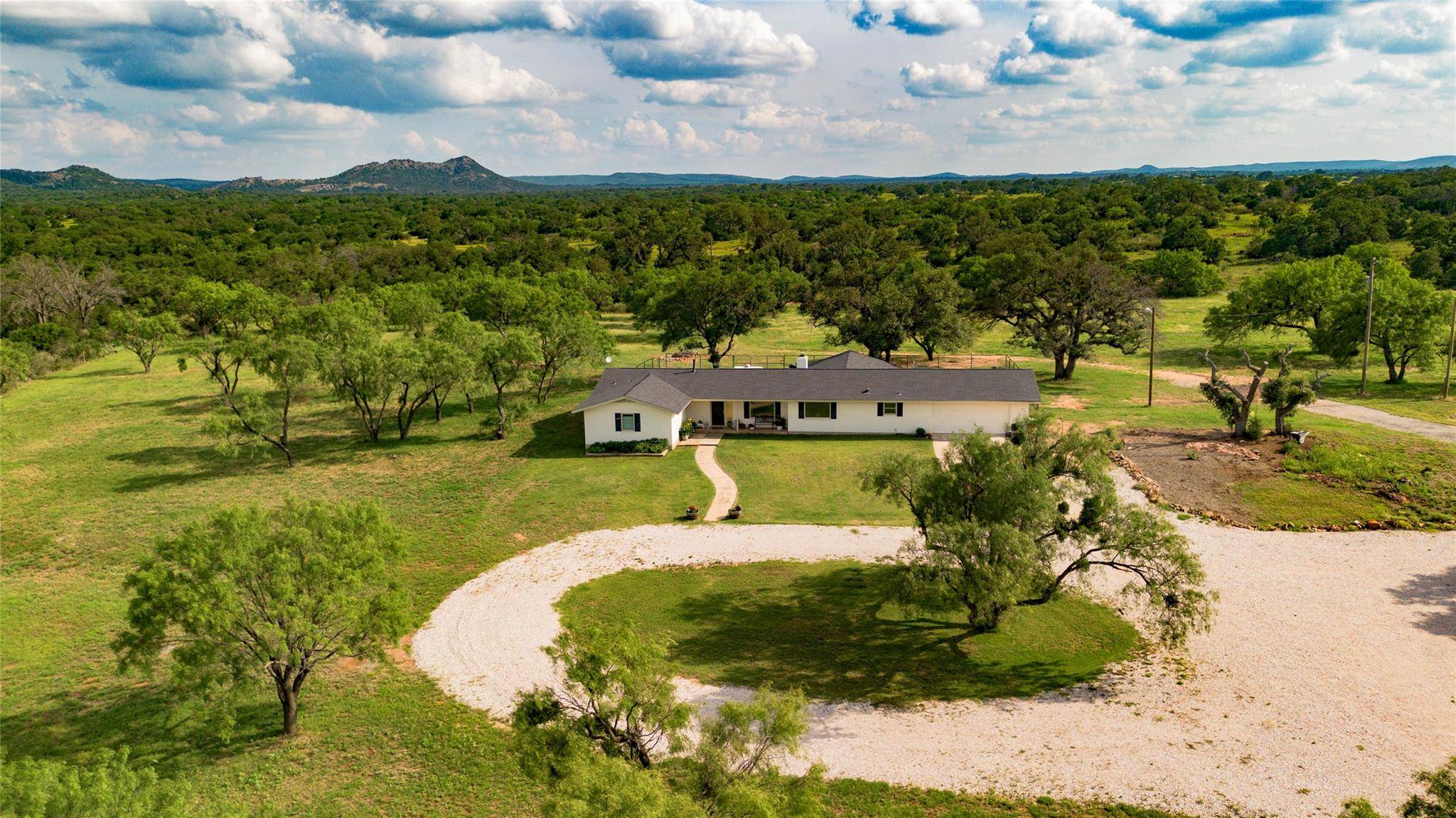 Llano, TX 78643,2340 E State Highway 71