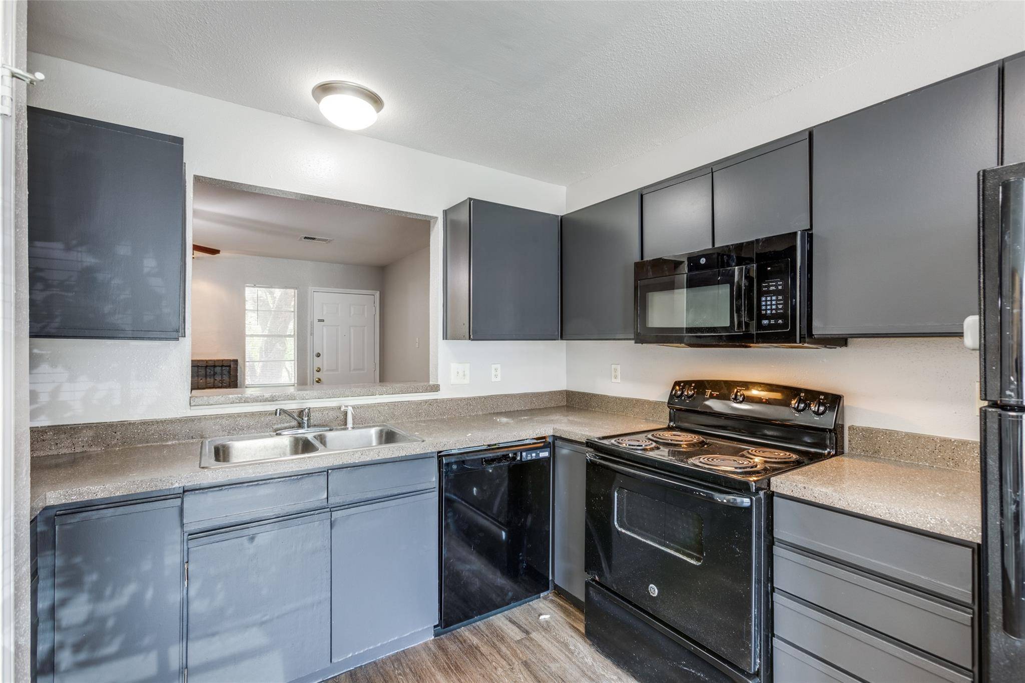 Austin, TX 78741,1815 River Crossing CIR #D