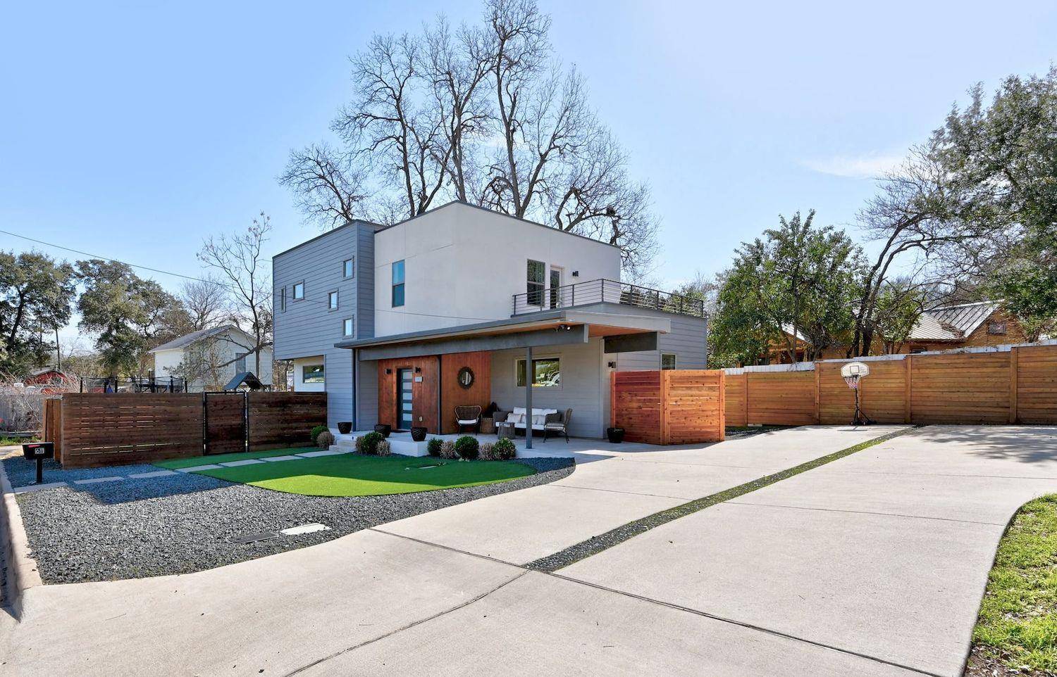 Austin, TX 78704,611 Jewell ST