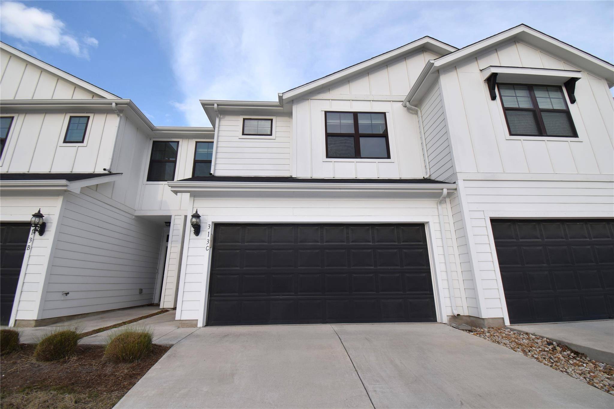 Buda, TX 78610,313 Fieldwood DR #C