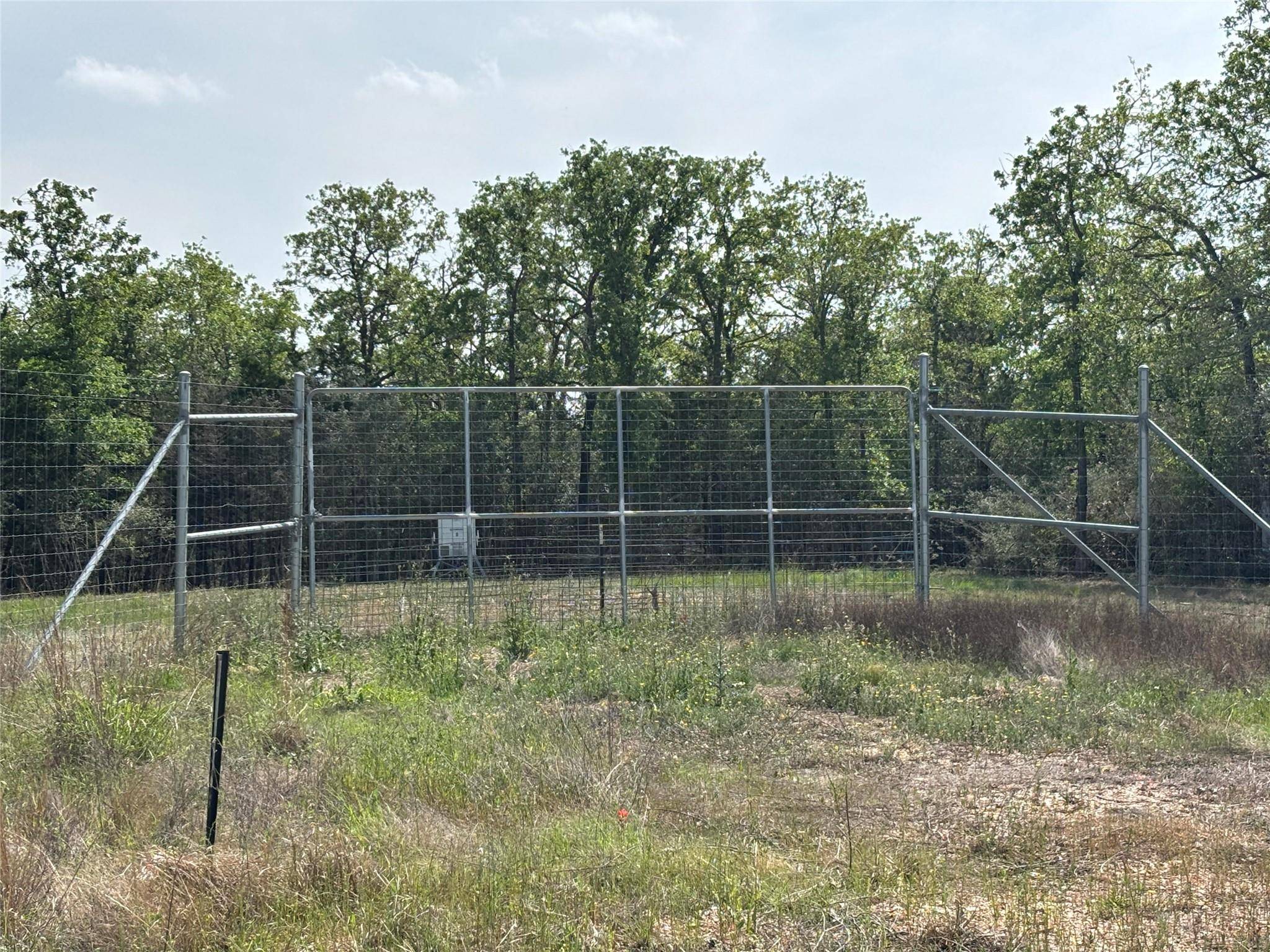 Plum, TX 78952,2250 Old Lockhart RD