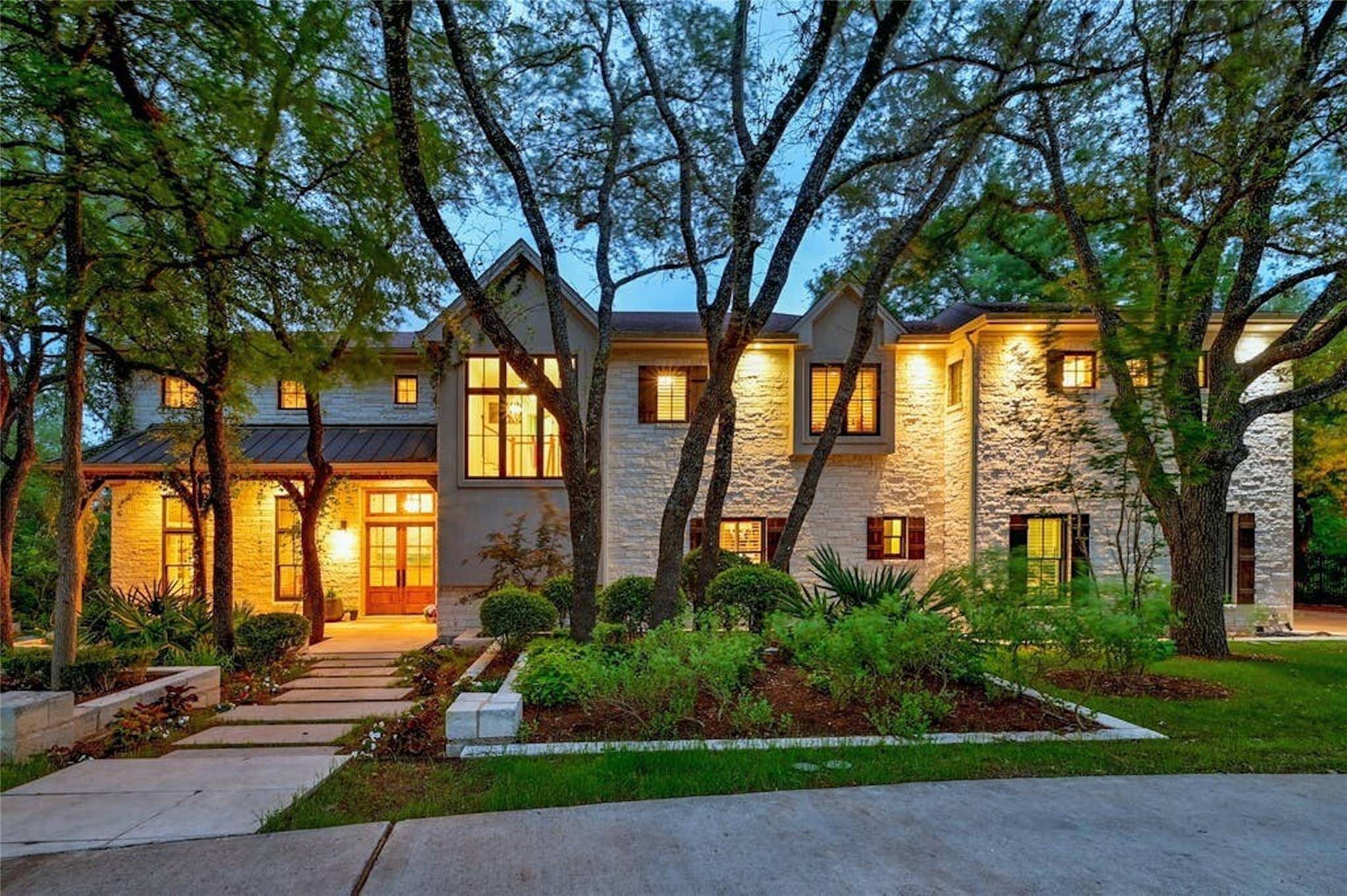West Lake Hills, TX 78746,903 Forest View DR