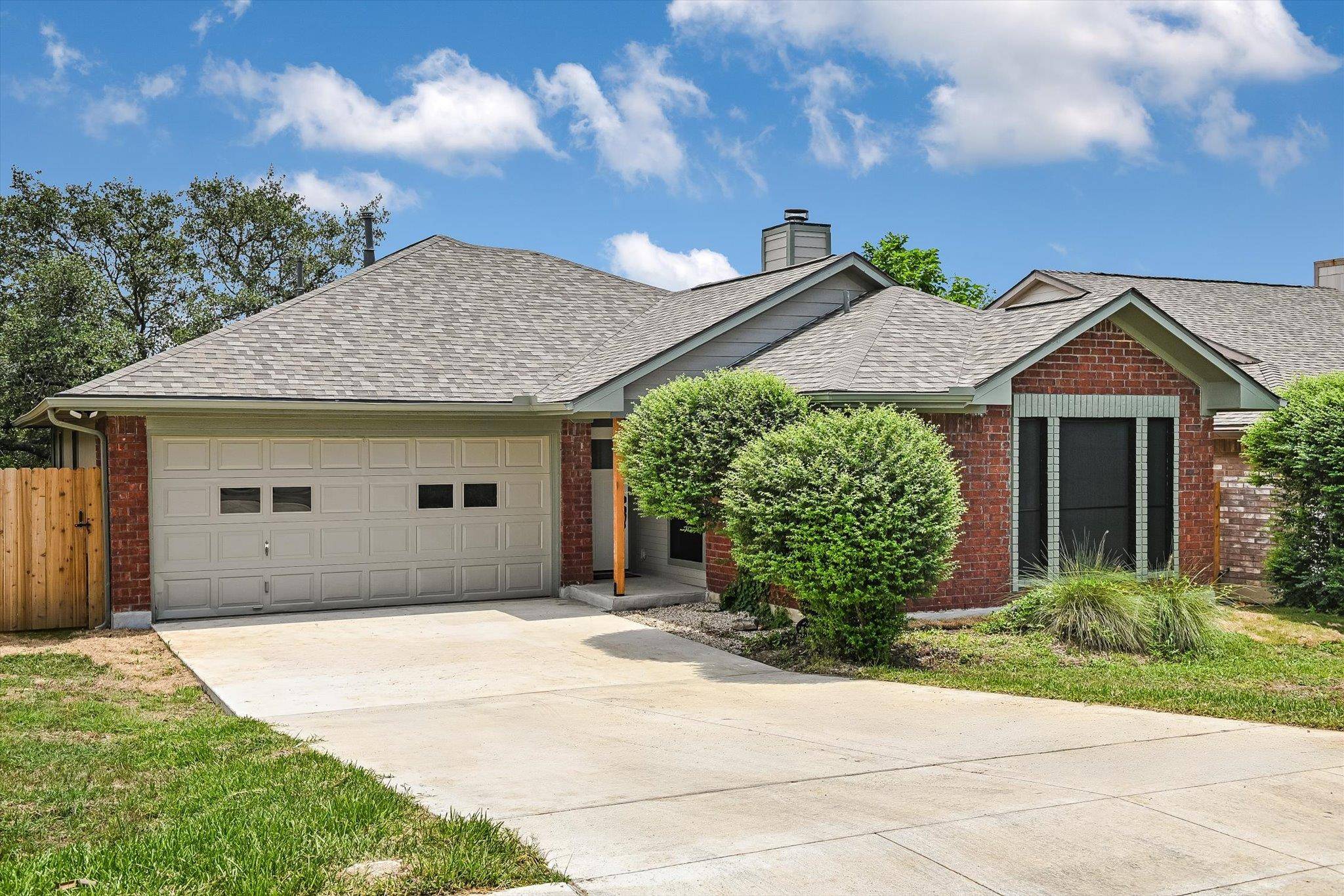 San Marcos, TX 78666,1157 Lago Vista ST