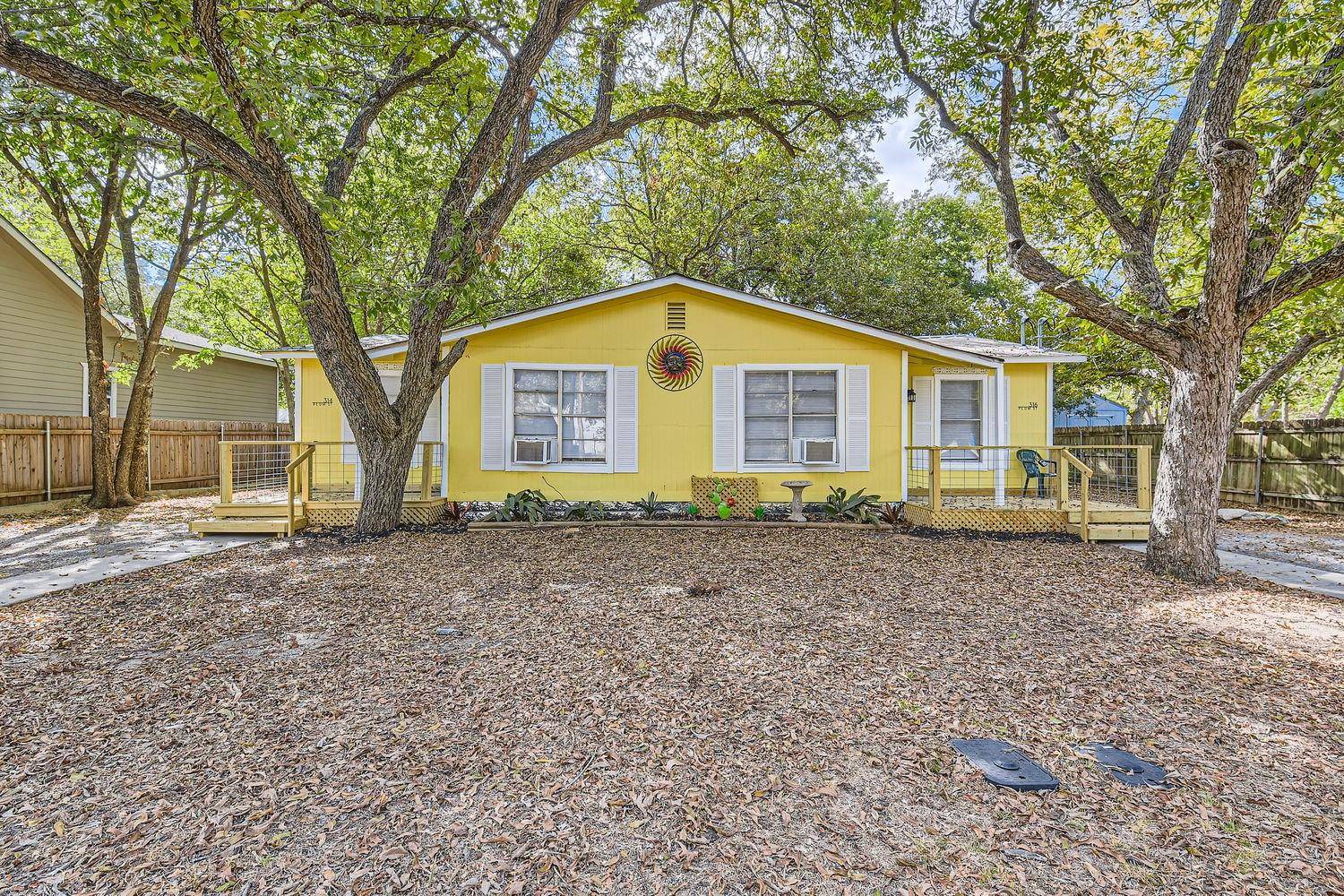 Lockhart, TX 78644,316 Plum ST