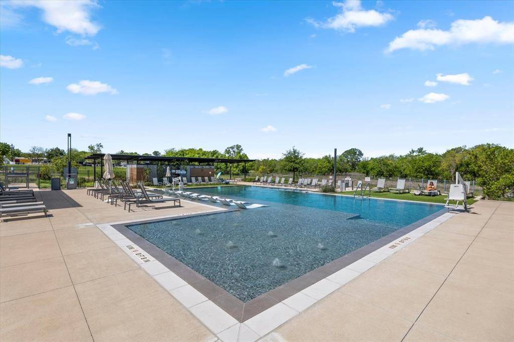 Austin, TX 78744,8001 Mellencamp DR #208