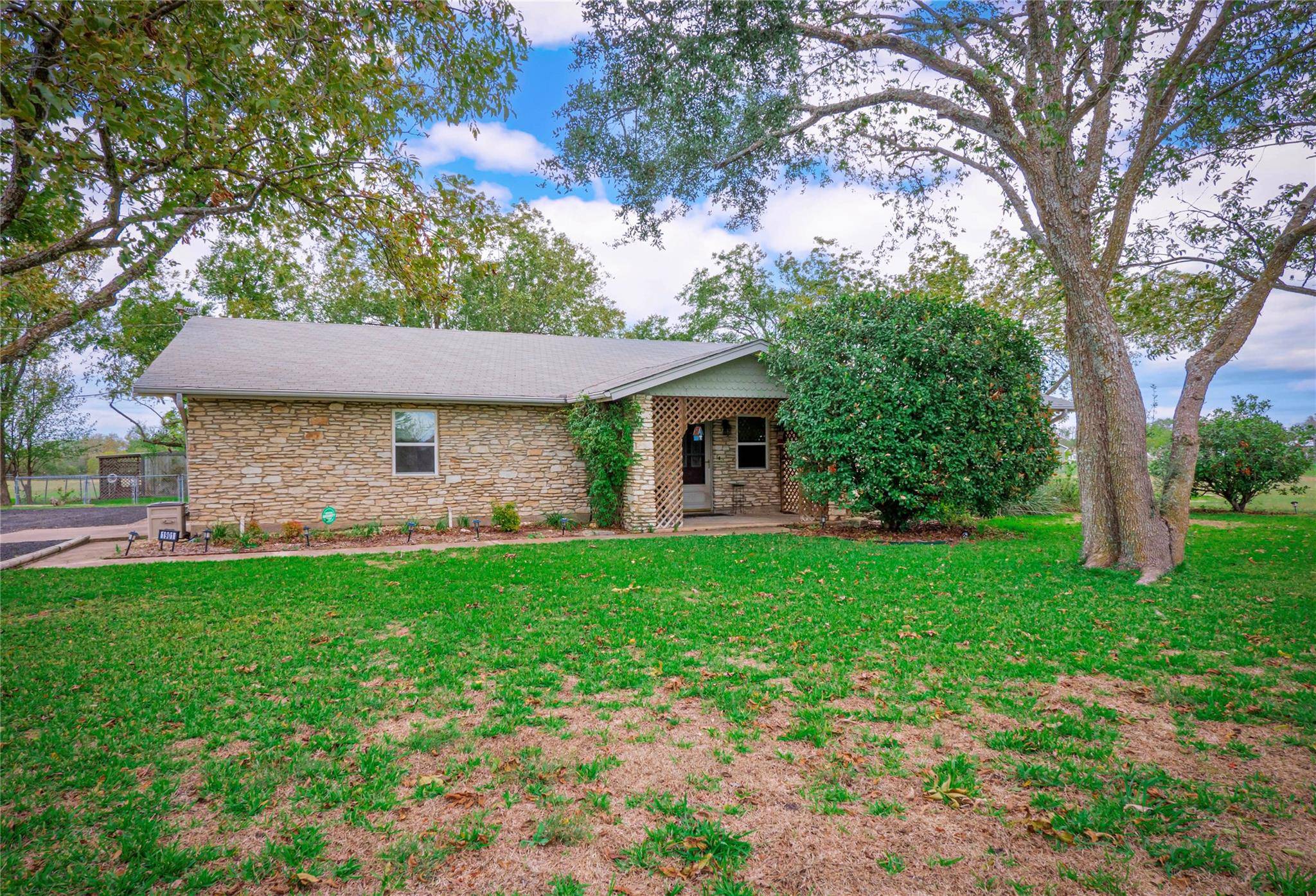 Hutto, TX 78634,1901 County Road 130