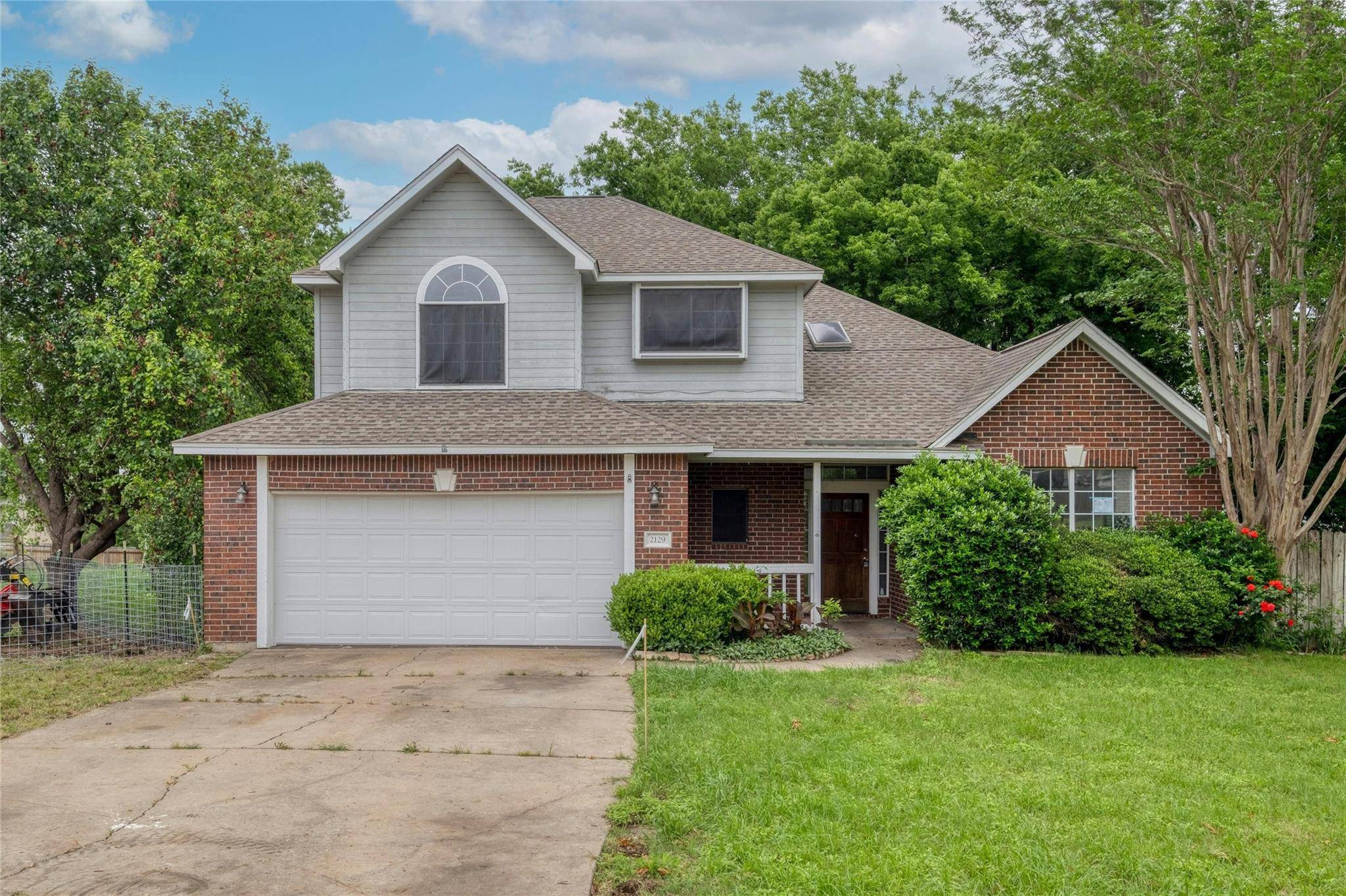 Round Rock, TX 78665,2129 Green Oaks CIR