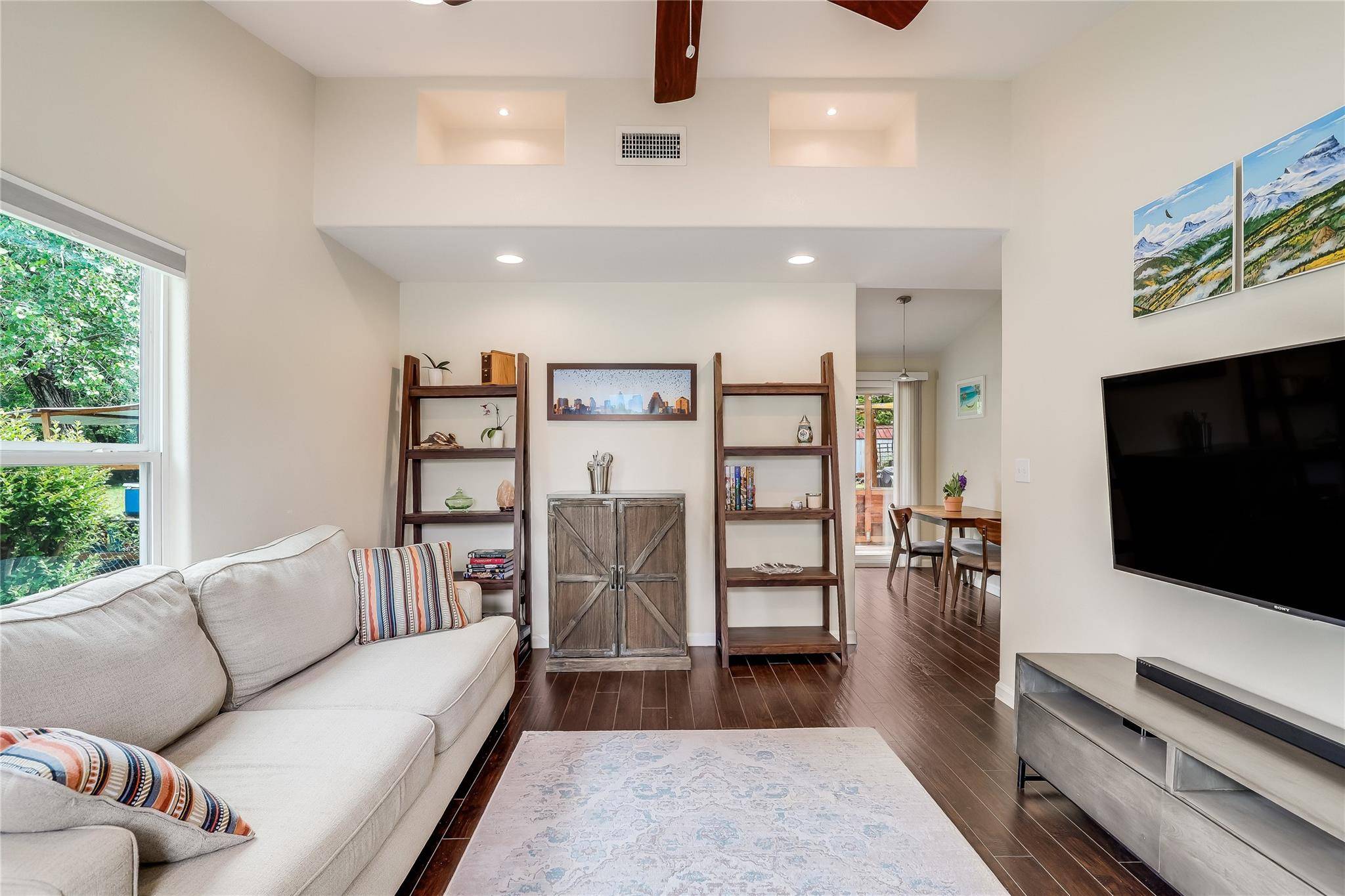 Austin, TX 78721,5112 Heflin LN