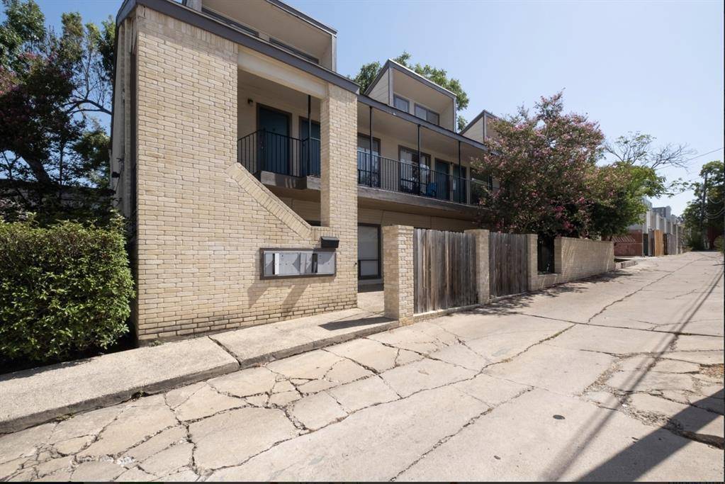 Austin, TX 78705,1905 San Gabriel #105