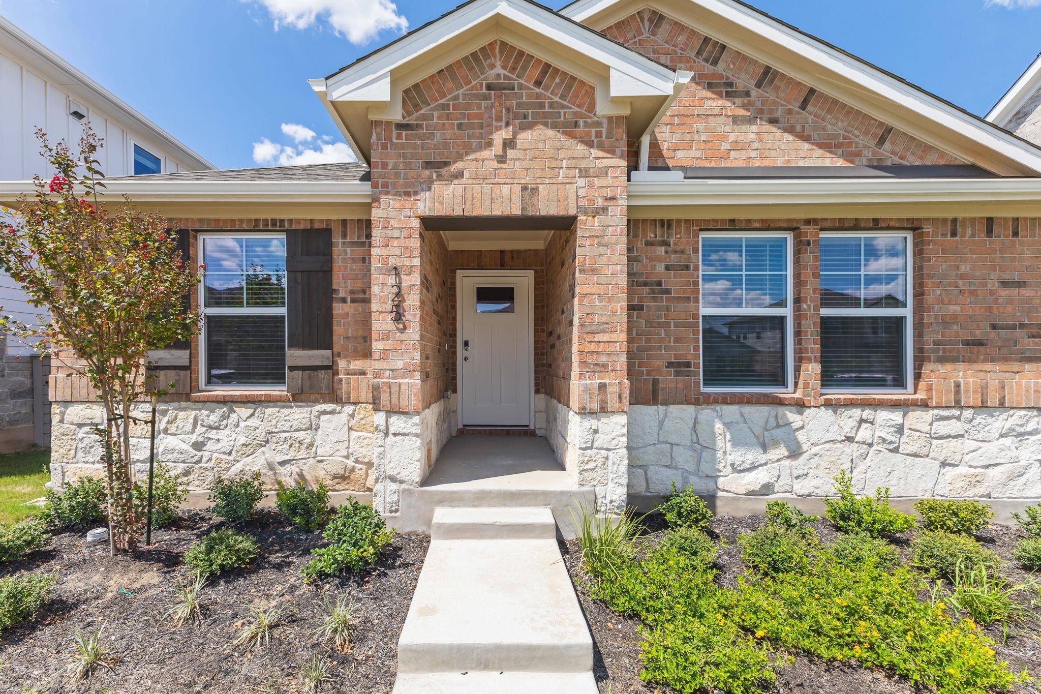 Hutto, TX 78634,125 Zinnia LN