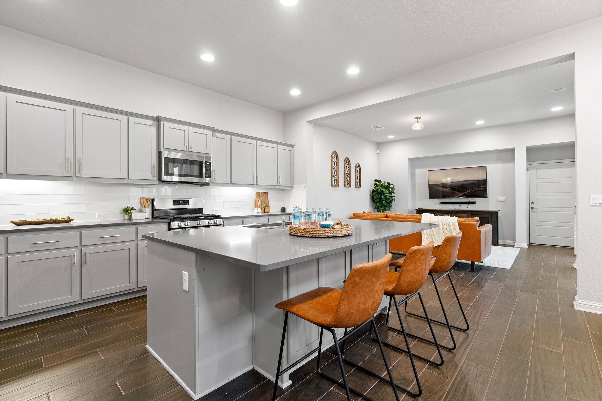 Austin, TX 78741,6806 Idea RD