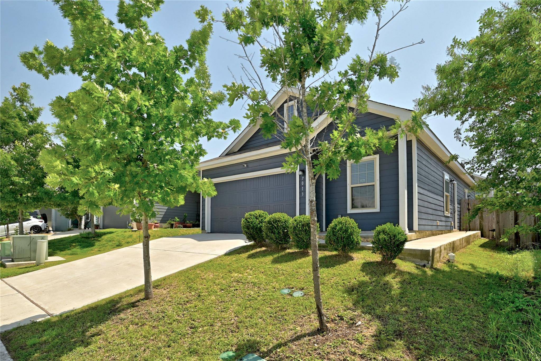 Austin, TX 78744,7013 Tonka LN