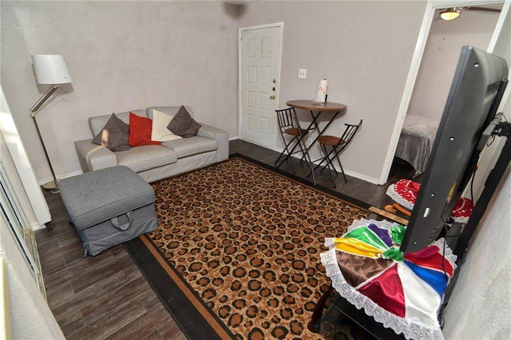 Austin, TX 78741,1840 Burton DR #141