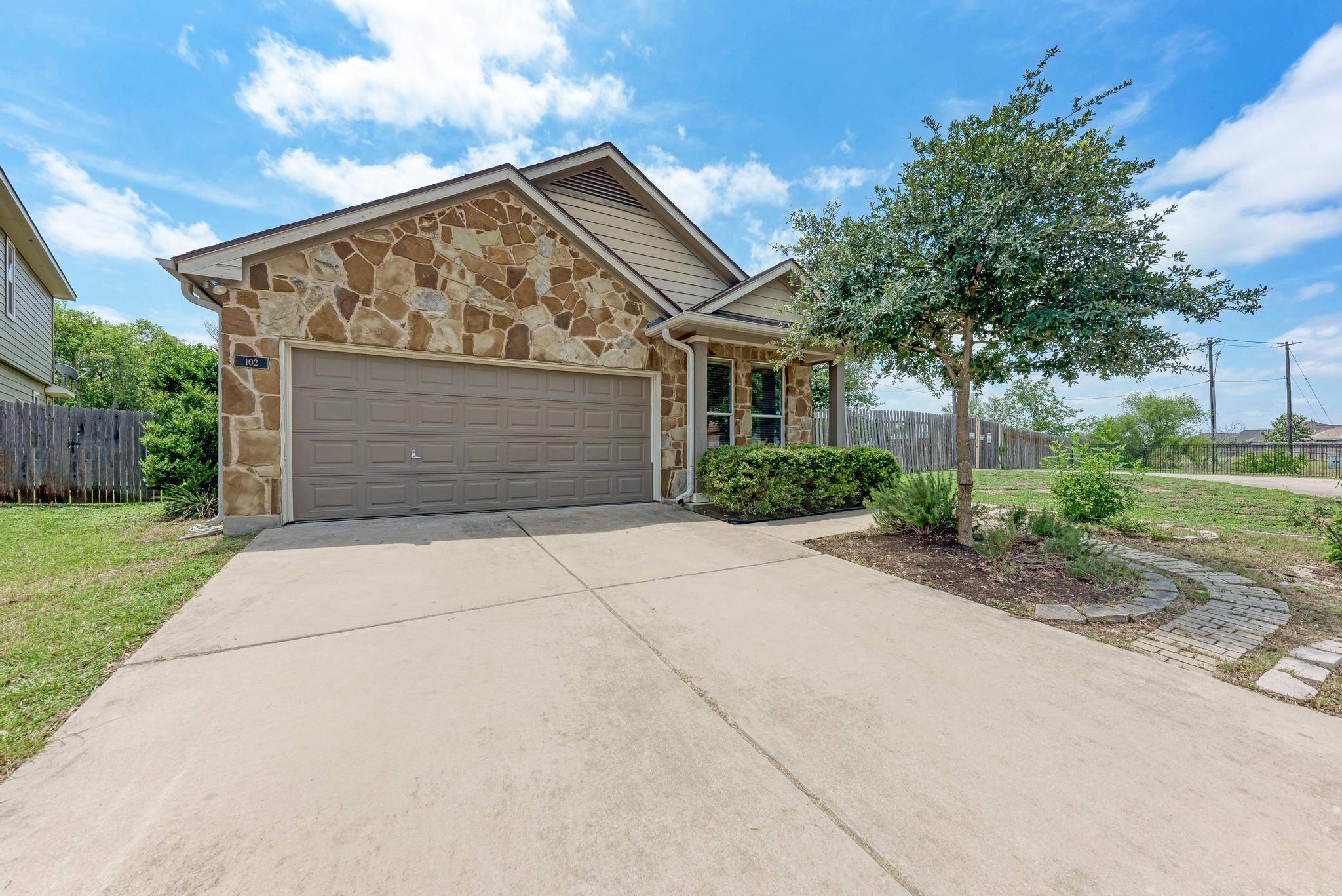 San Marcos, TX 78666,102 Silo ST