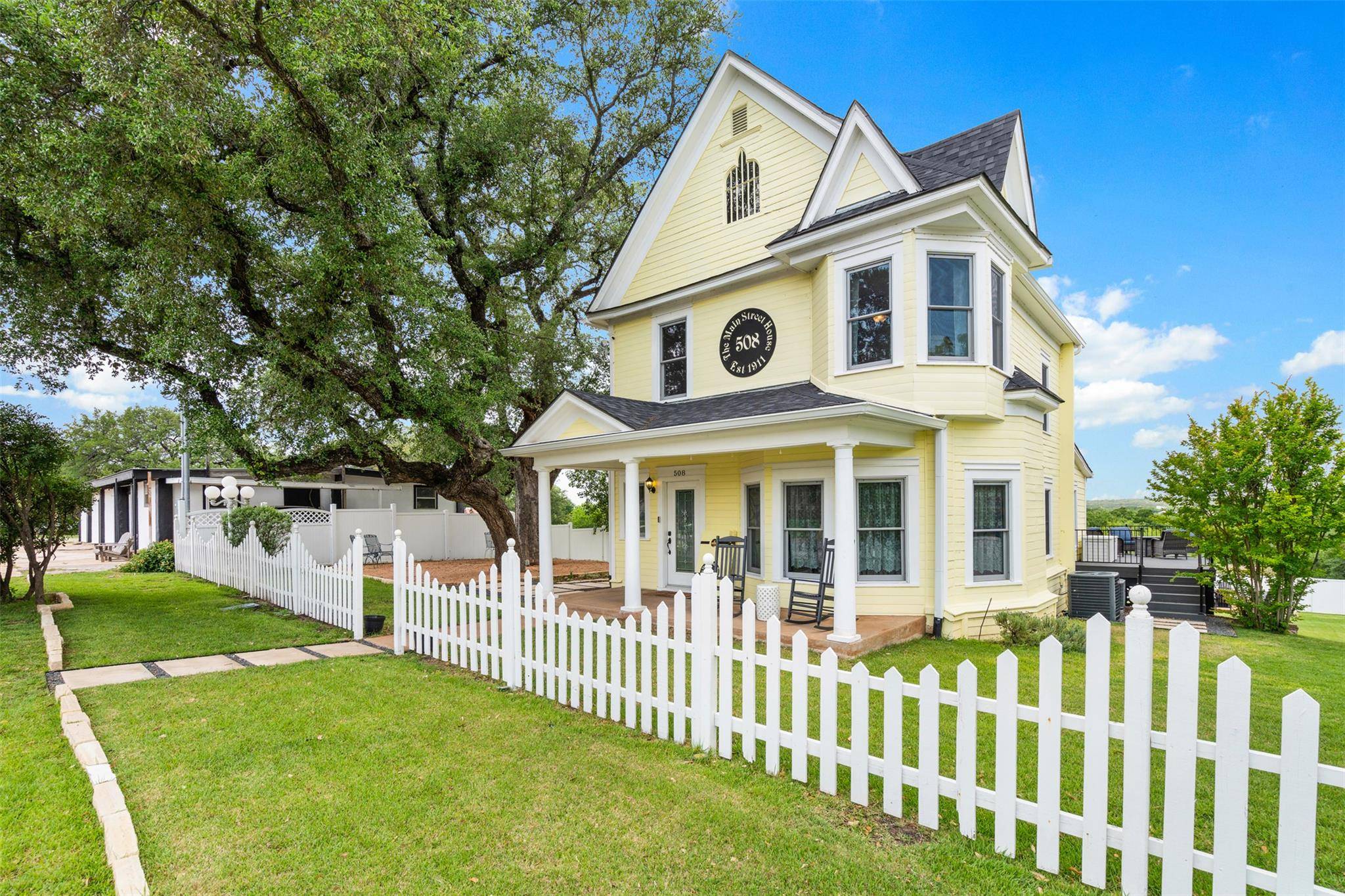 Marble Falls, TX 78654,508 Main ST