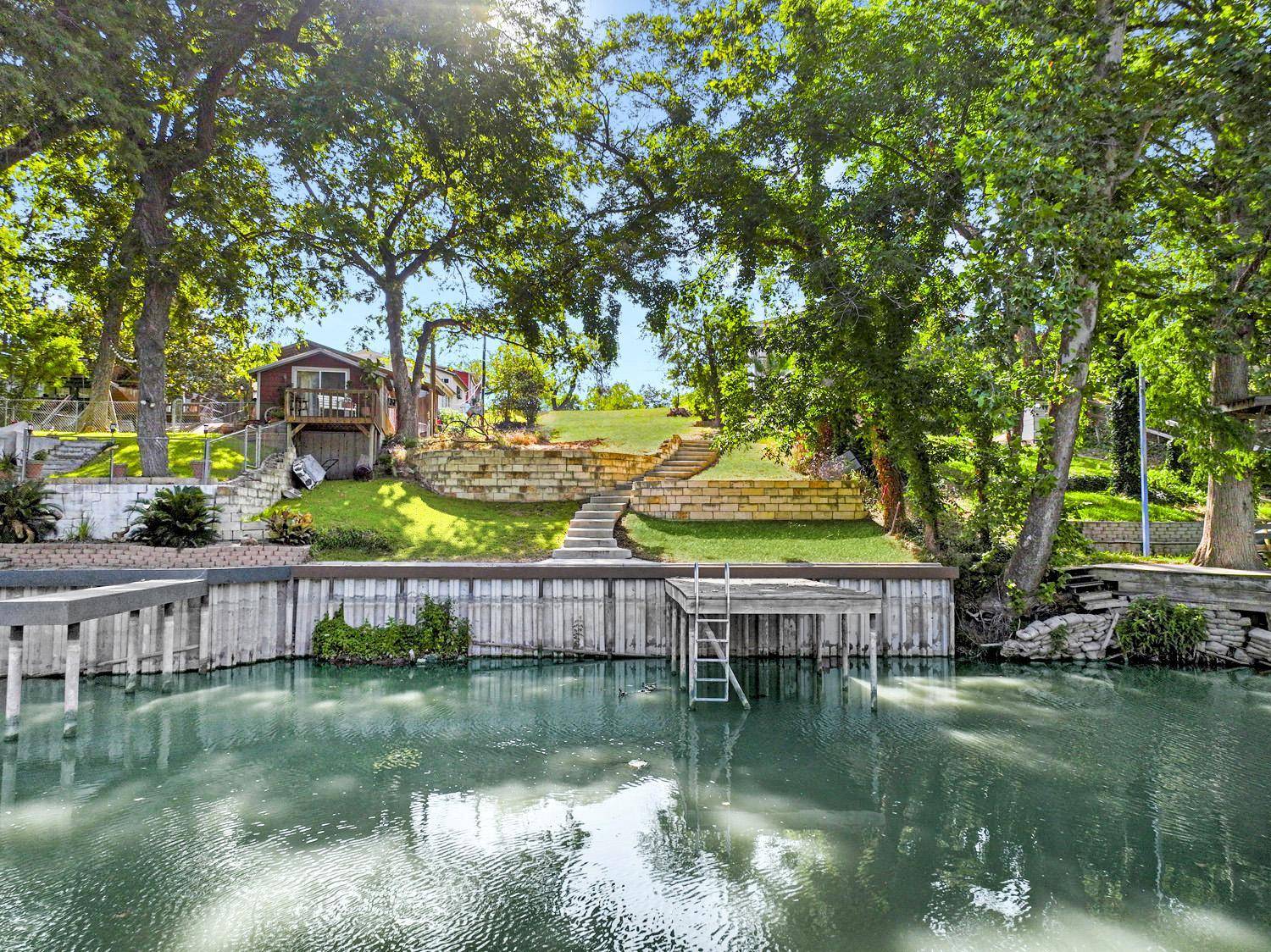 Mcqueeney, TX 78123,628 Cypress Ridge