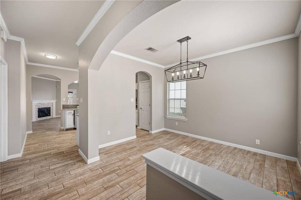 Hutto, TX 78634,202 Flinn ST