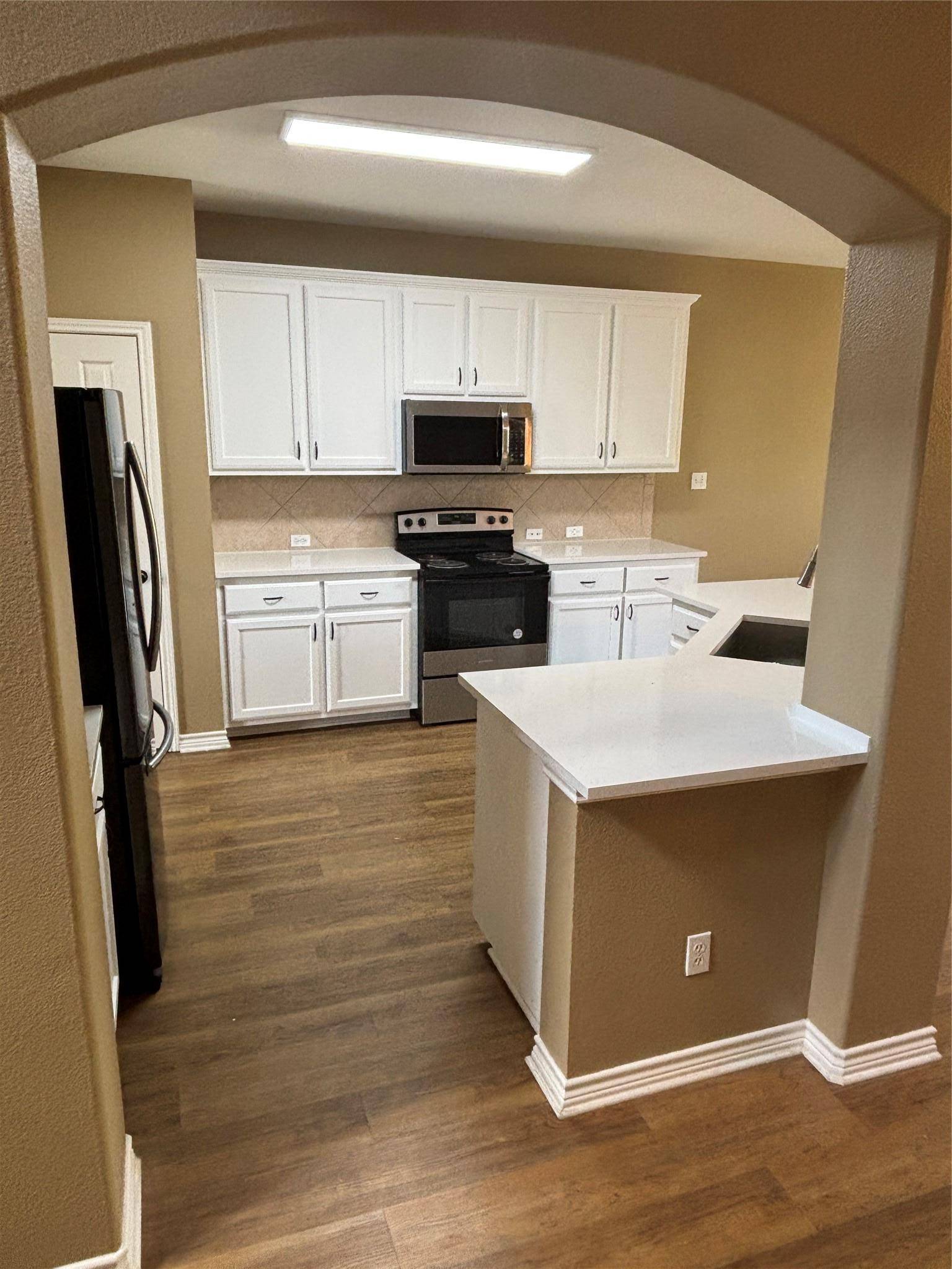 Hutto, TX 78634,322 Lone Star BLVD