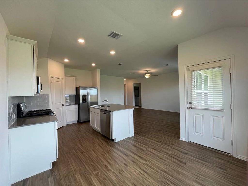 Hutto, TX 78634,113 wolseley DR