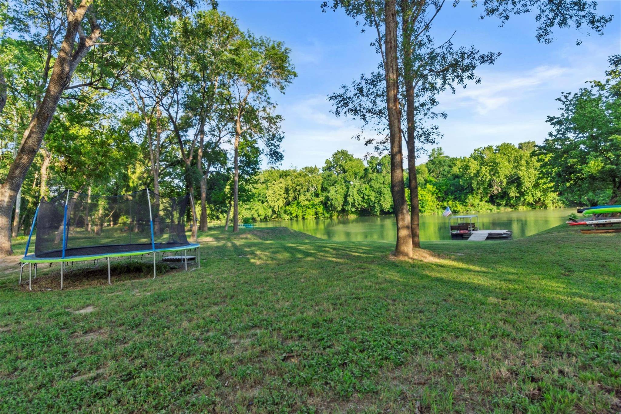 Smithville, TX 78957,Address not disclosed