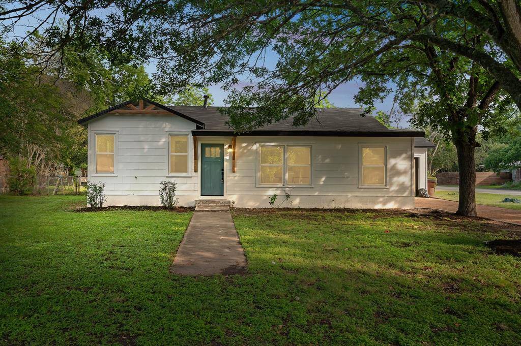 Lockhart, TX 78644,928 W Live Oak ST