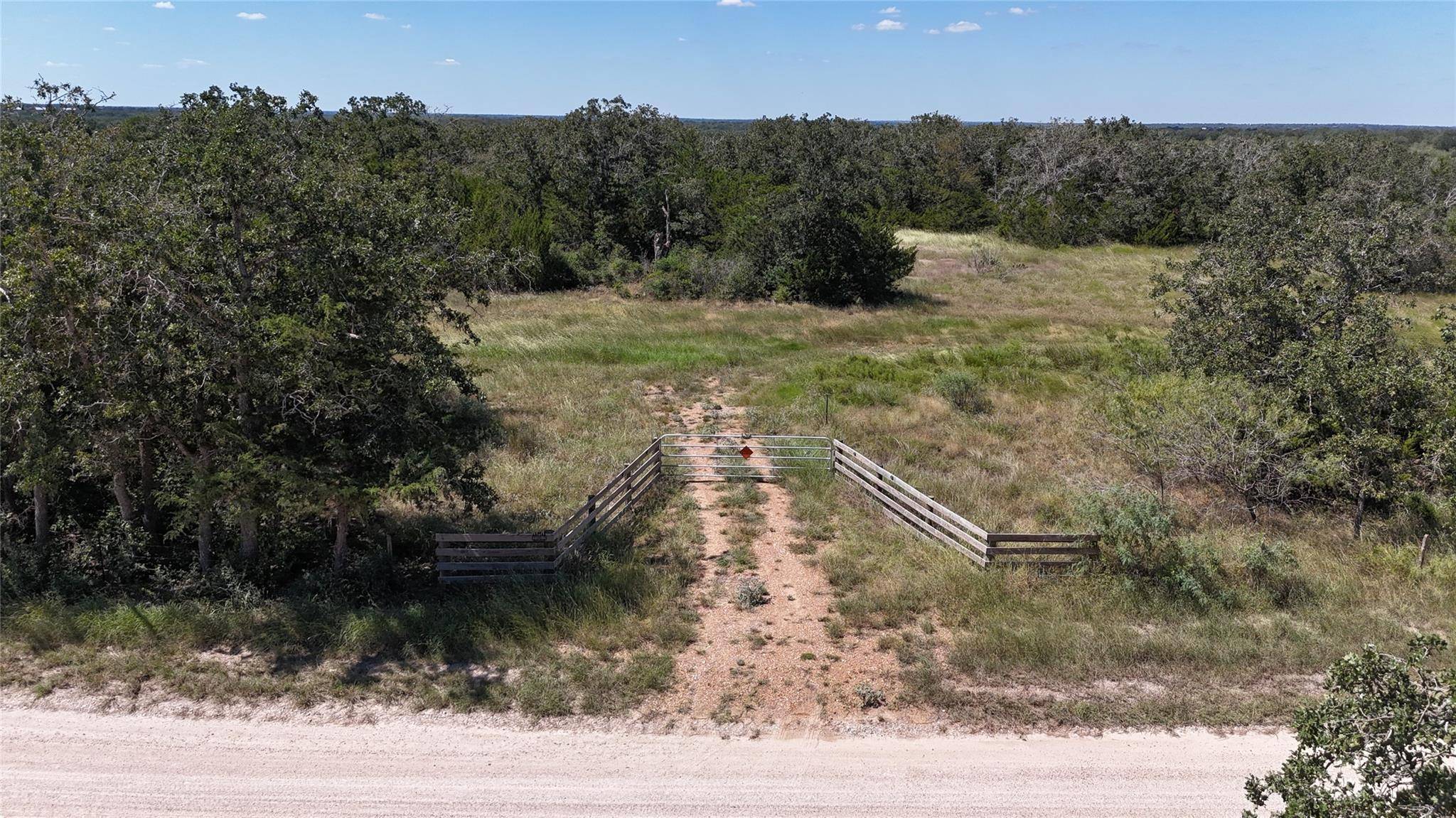 Moulton, TX 77975,2962 County Rd 397 RD