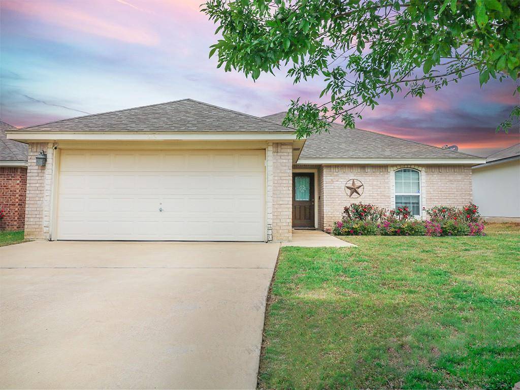 Jarrell, TX 76537,213 Moonstone DR