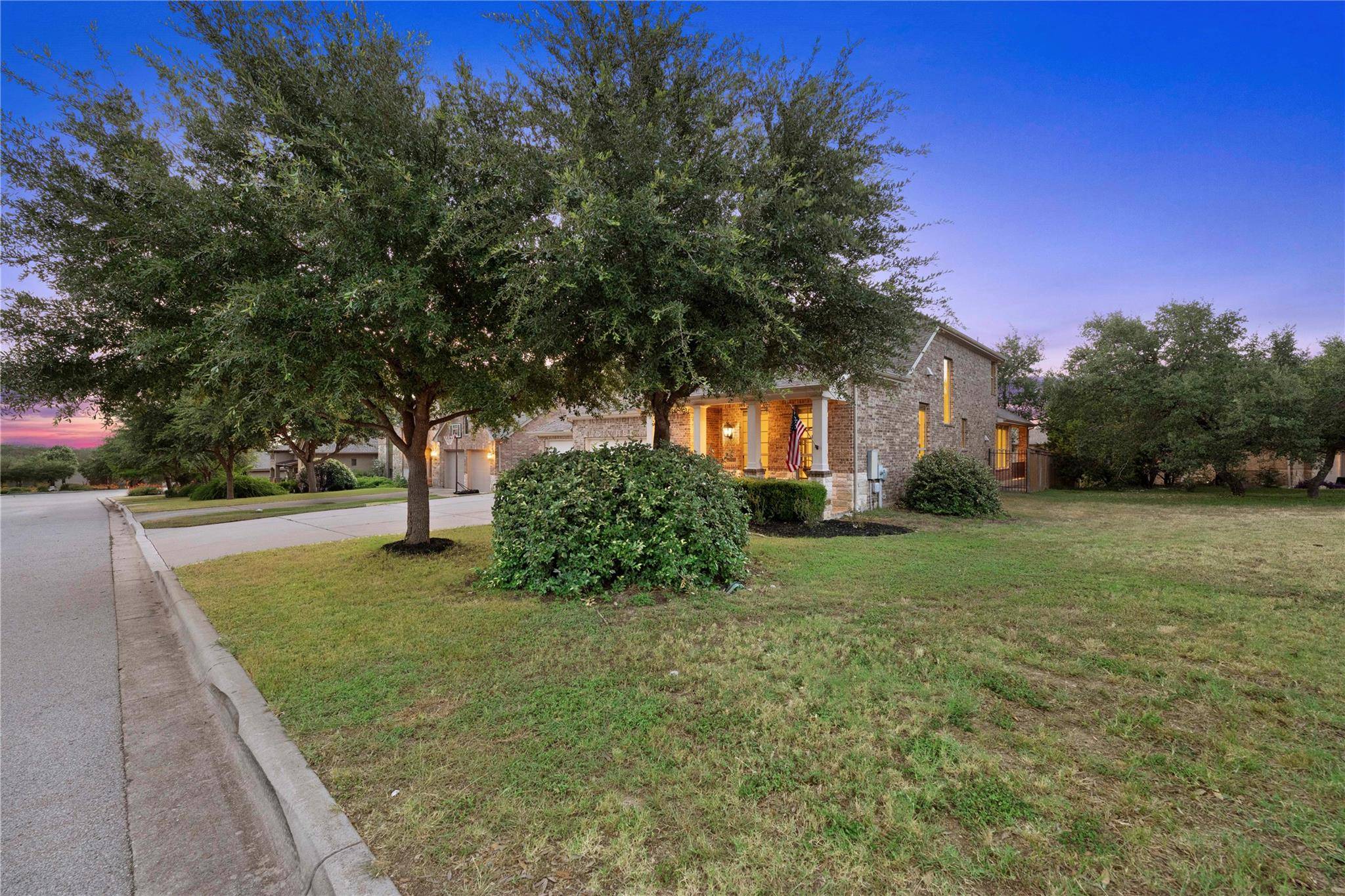 Spicewood, TX 78669,5400 Coral Bean CV