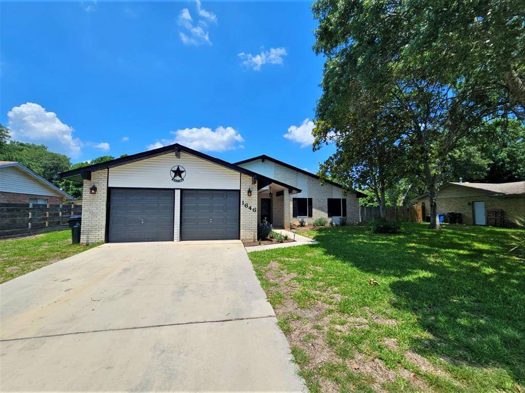 Seguin, TX 78155,1646 Willow LN