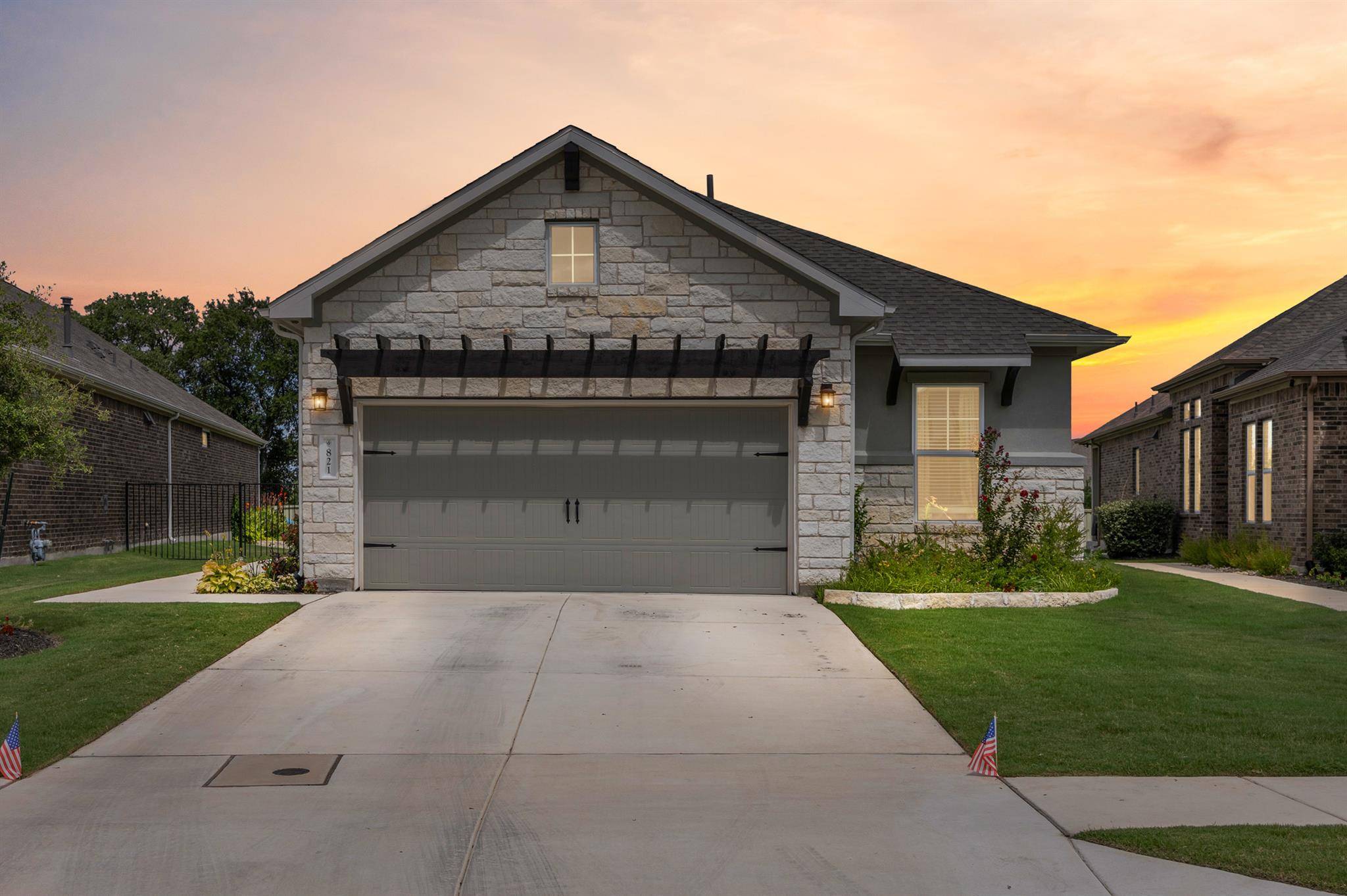Liberty Hill, TX 78642,821 Faith DR