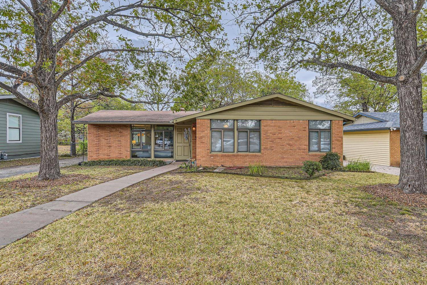 Austin, TX 78723,1606 Cloverleaf DR