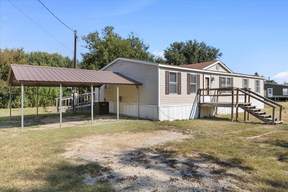 Mcdade, TX 78650,218 Marlin ST