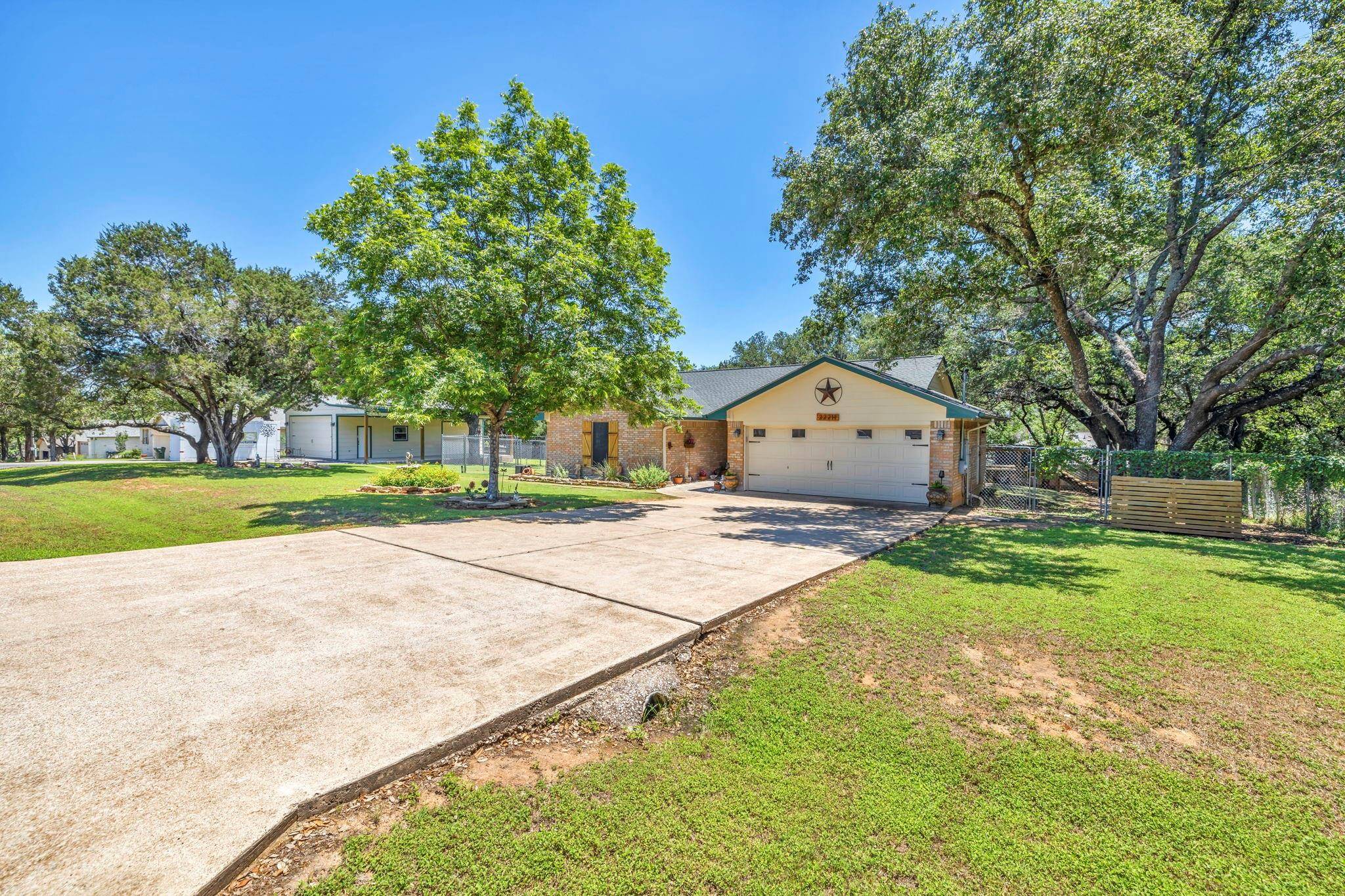 Spicewood, TX 78669,22211 Briarcliff DR