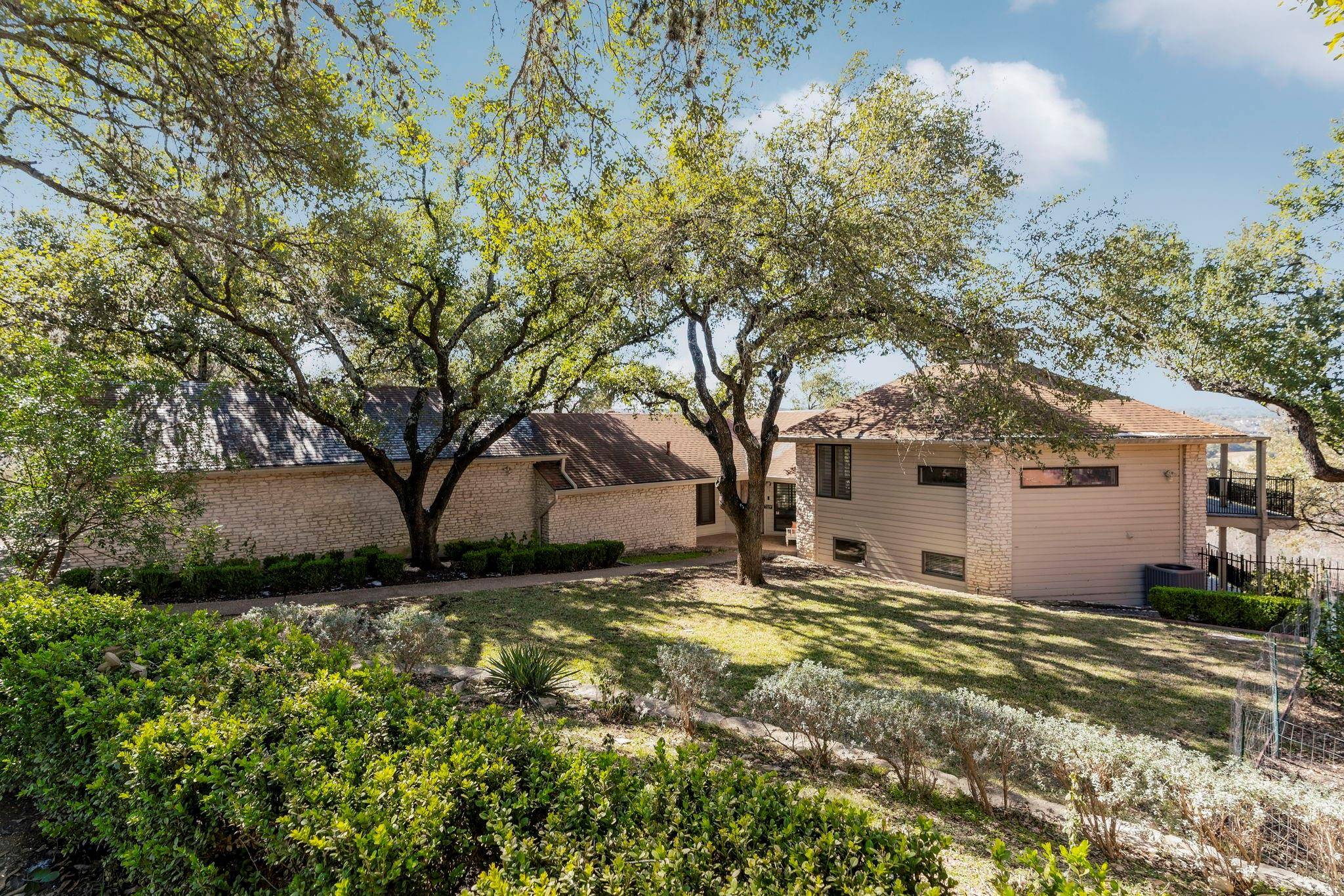 Austin, TX 78746,1922 Cypress PT W