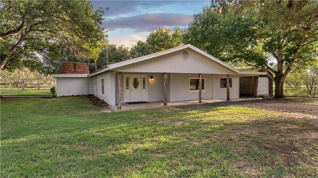 Gonzales, TX 78629,607 County Road 244