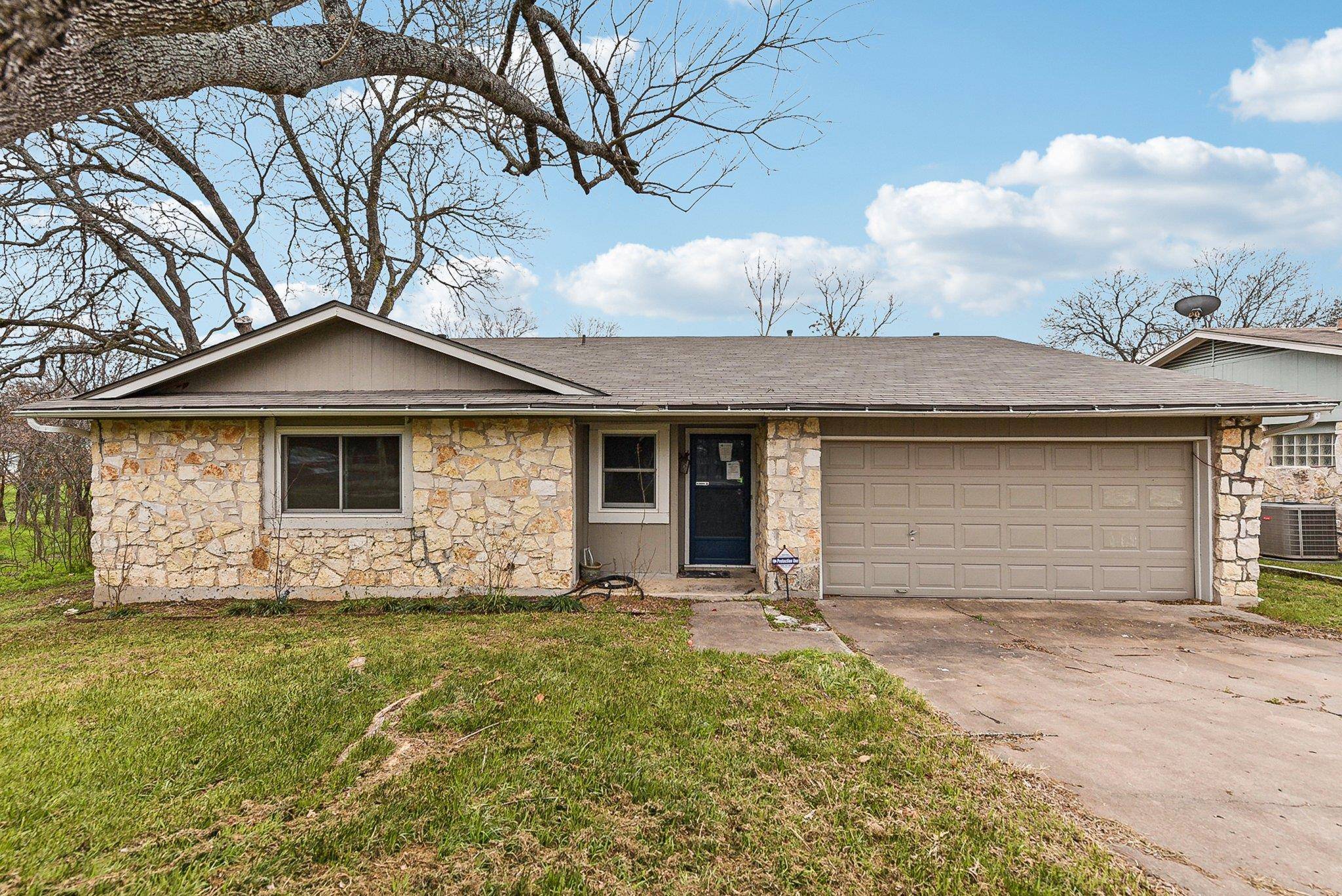 Austin, TX 78745,8115 Seminary Ridge DR
