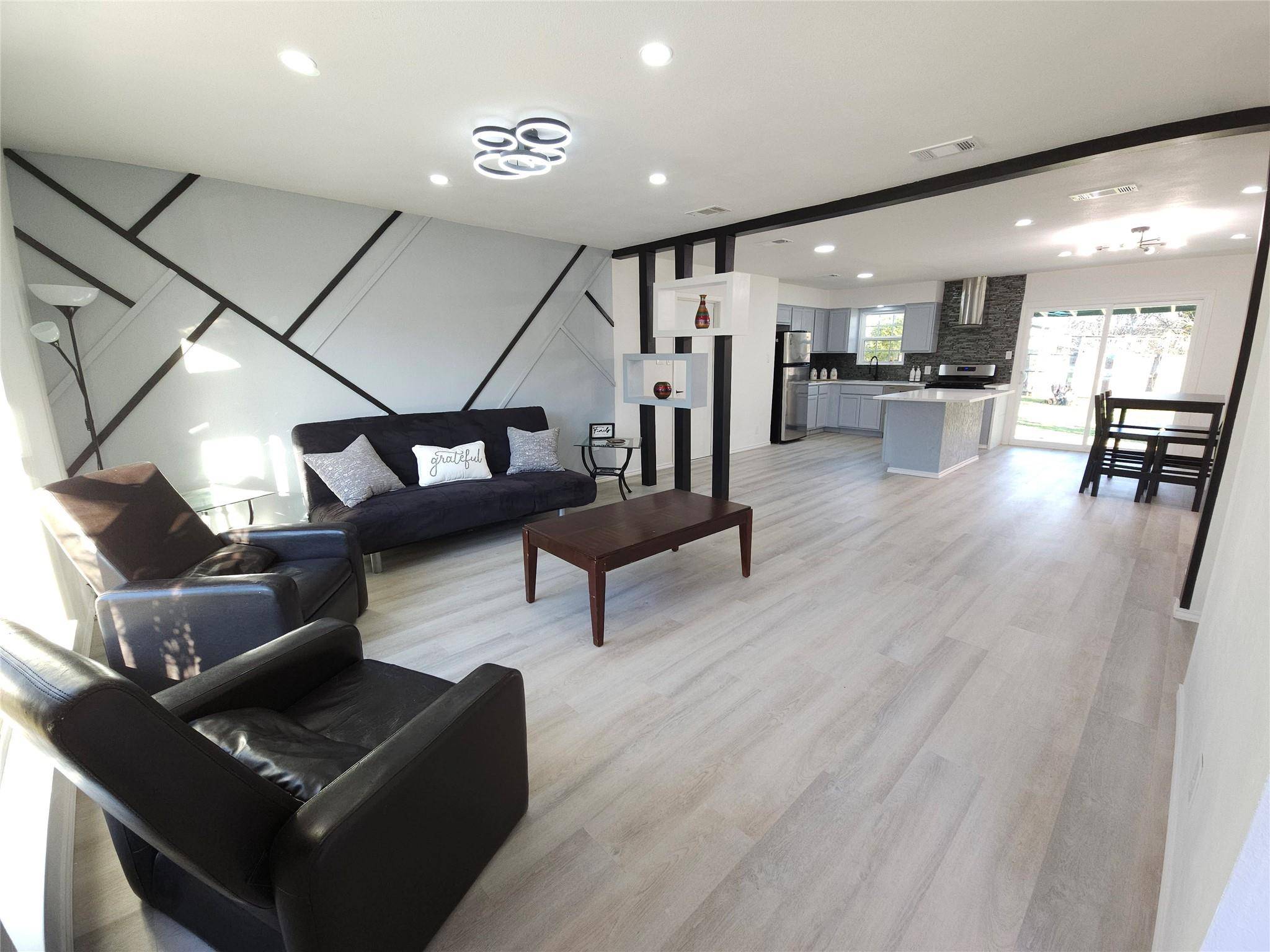 Austin, TX 78741,2405 Glen Springs WAY